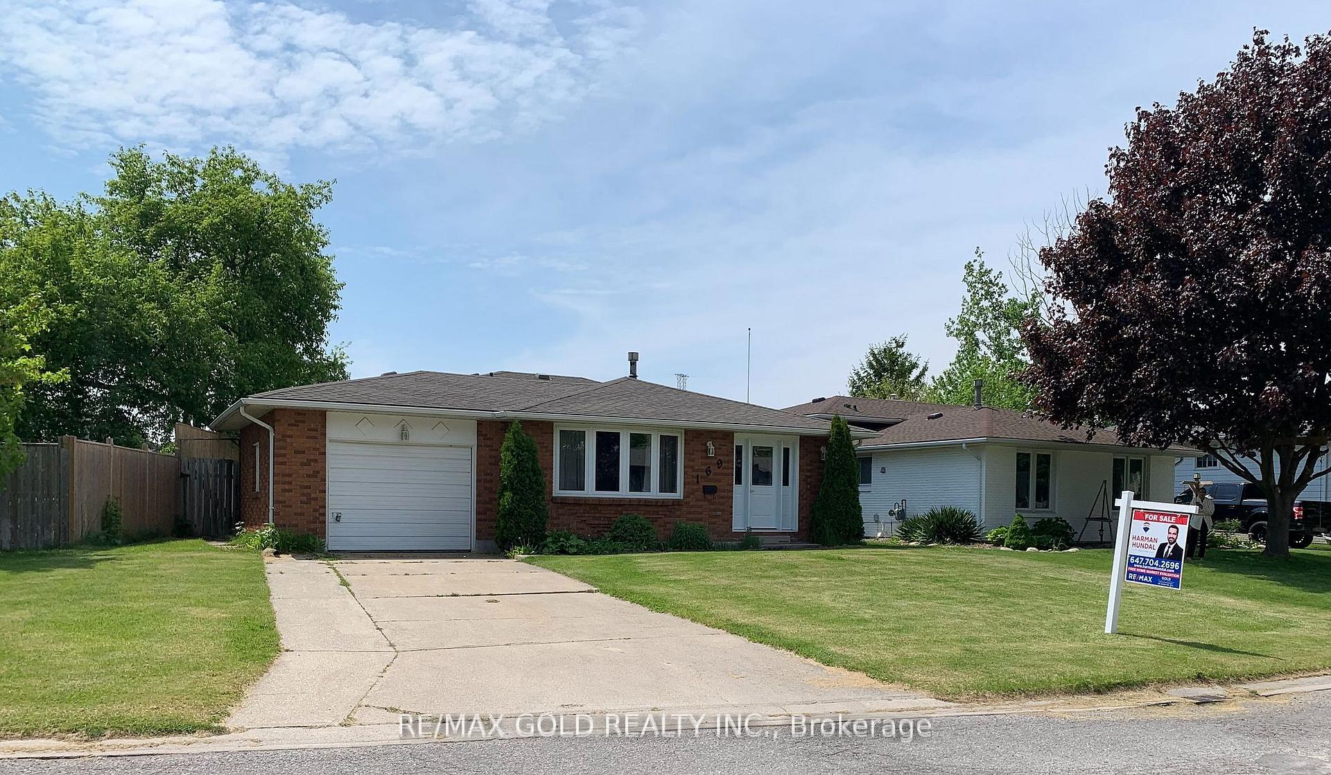 Front of 169 Hanna Crescent