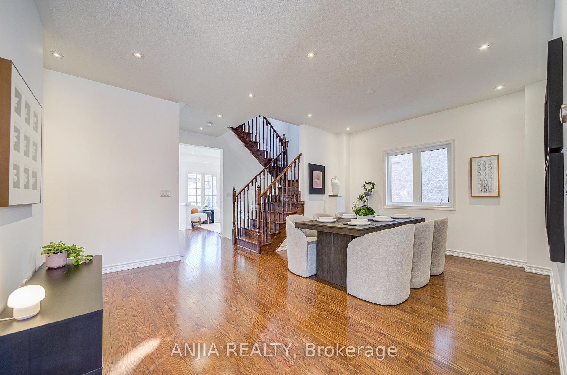Photo 12 of 2 Beebe Crescent, Markham, Wismer — HOMEH