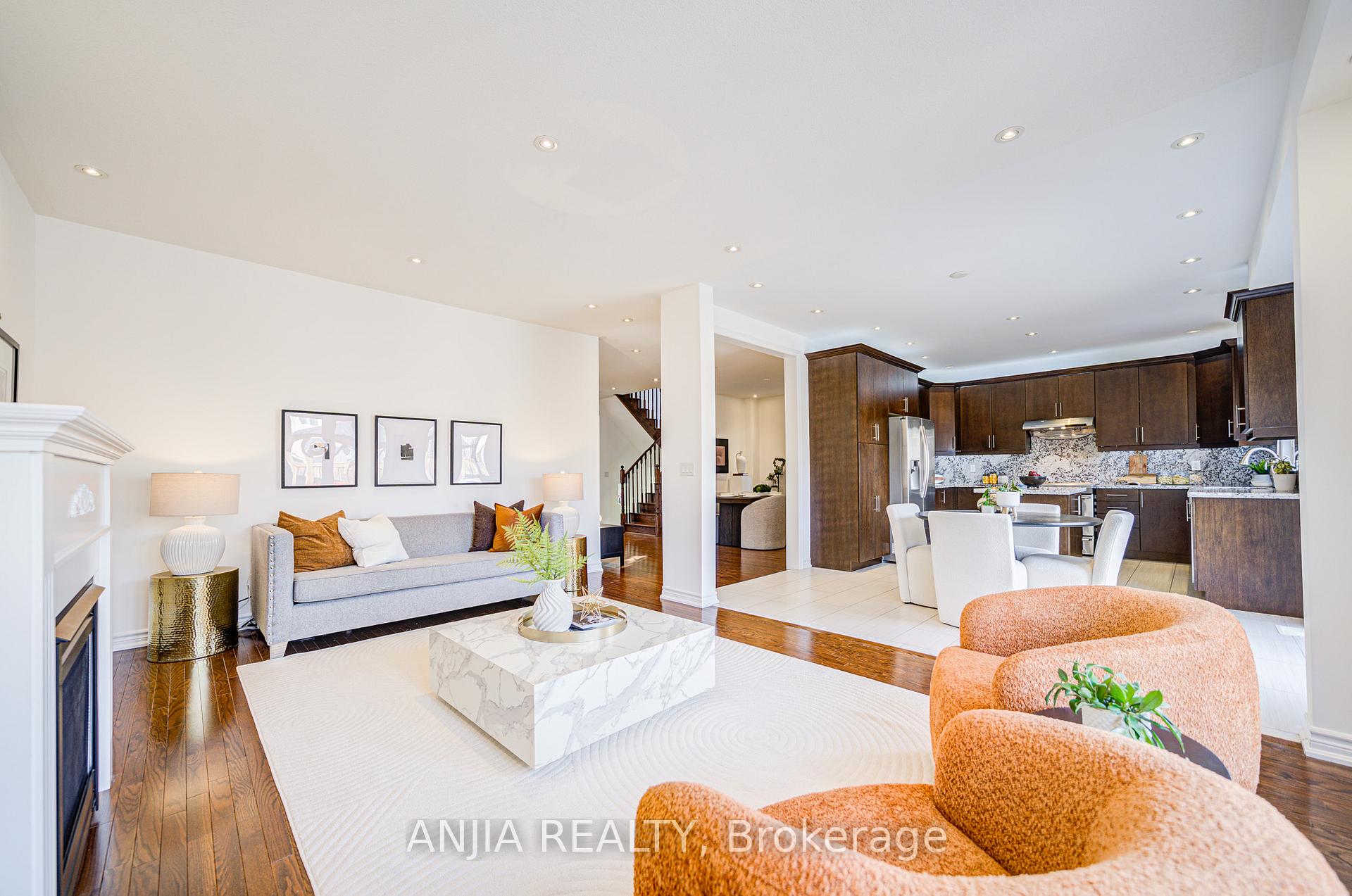 Photo 14 of 2 Beebe Crescent, Markham, Wismer — HOMEH
