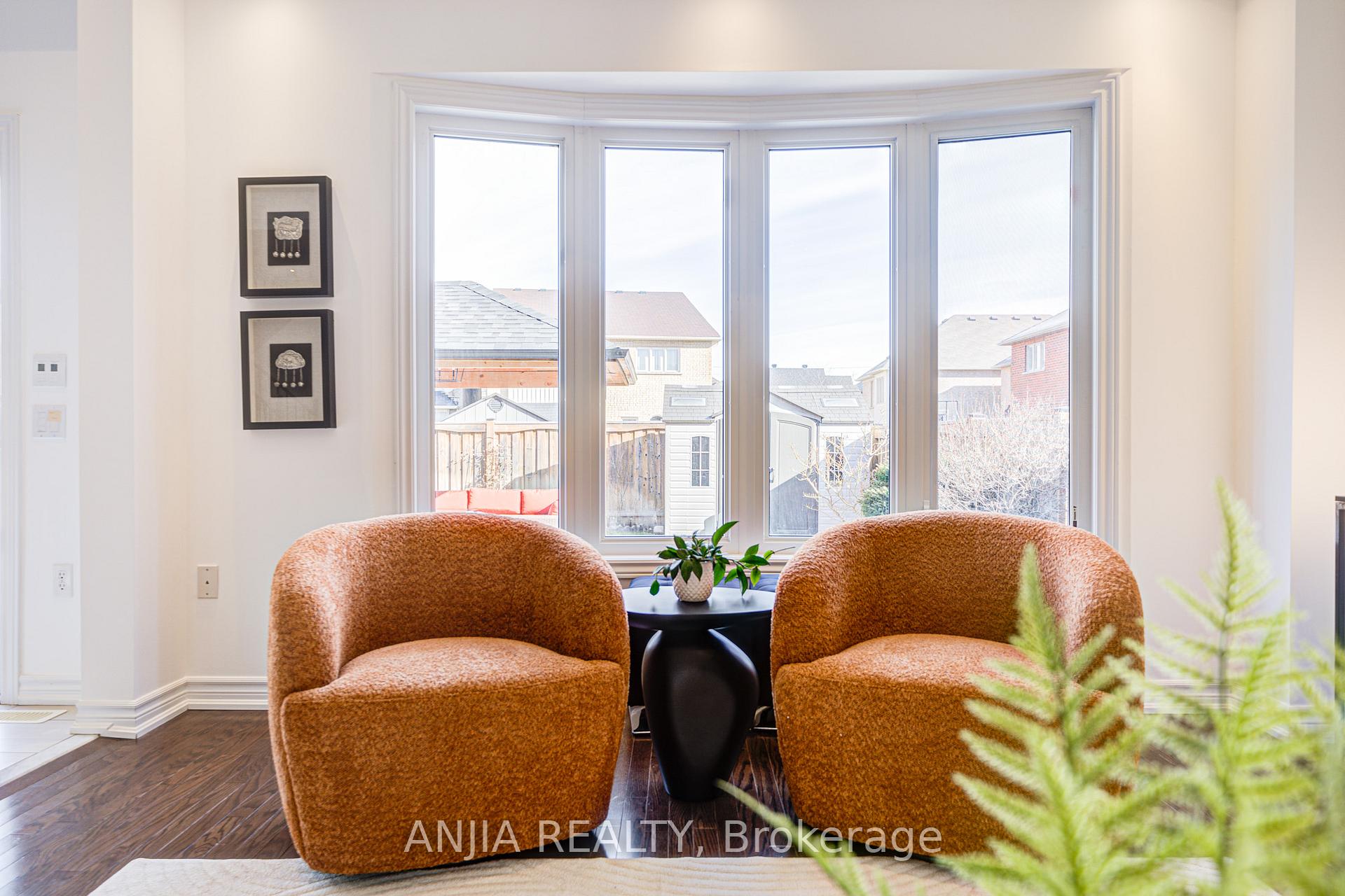 Photo 16 of 2 Beebe Crescent, Markham, Wismer — HOMEH