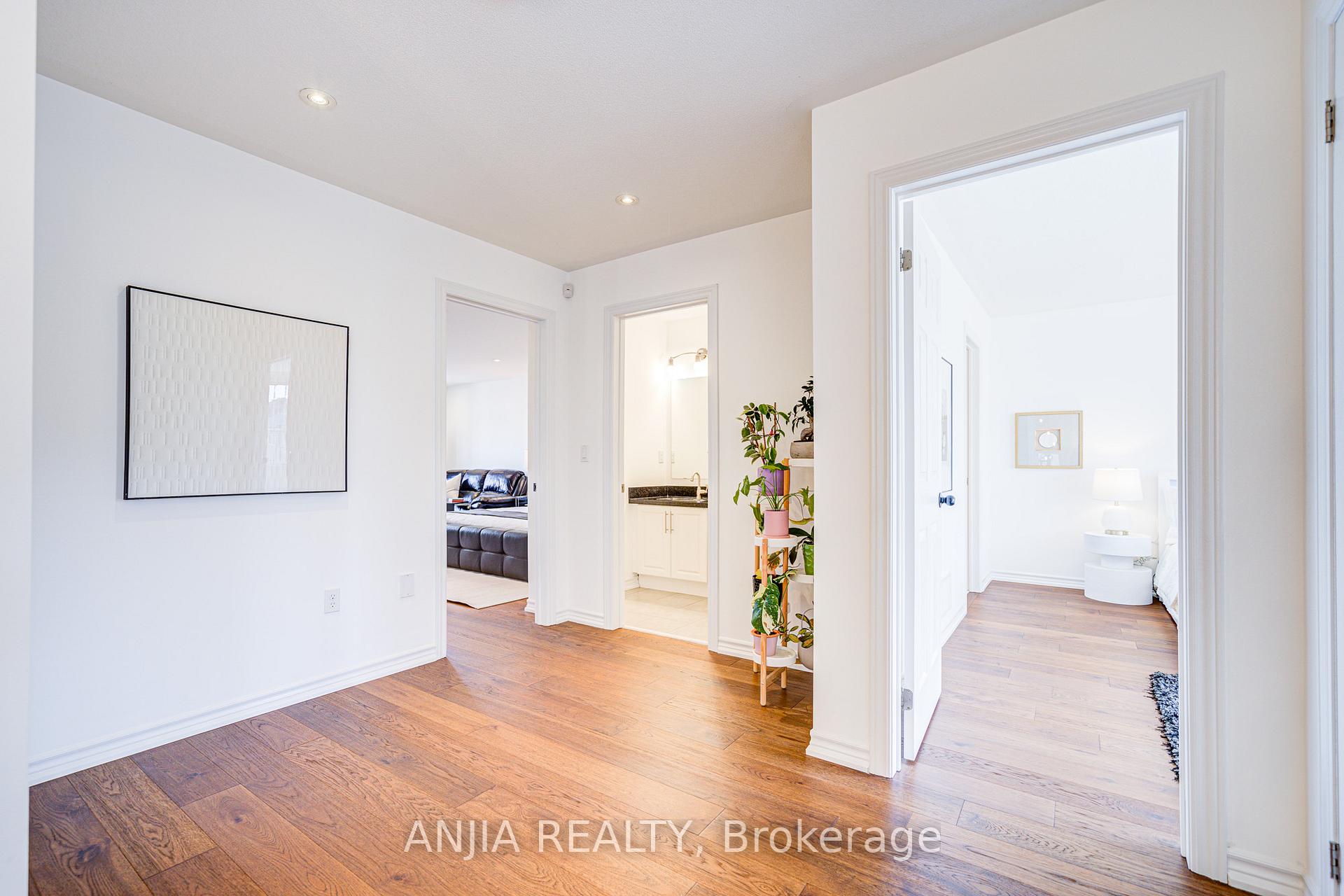 Photo 20 of 2 Beebe Crescent, Markham, Wismer — HOMEH