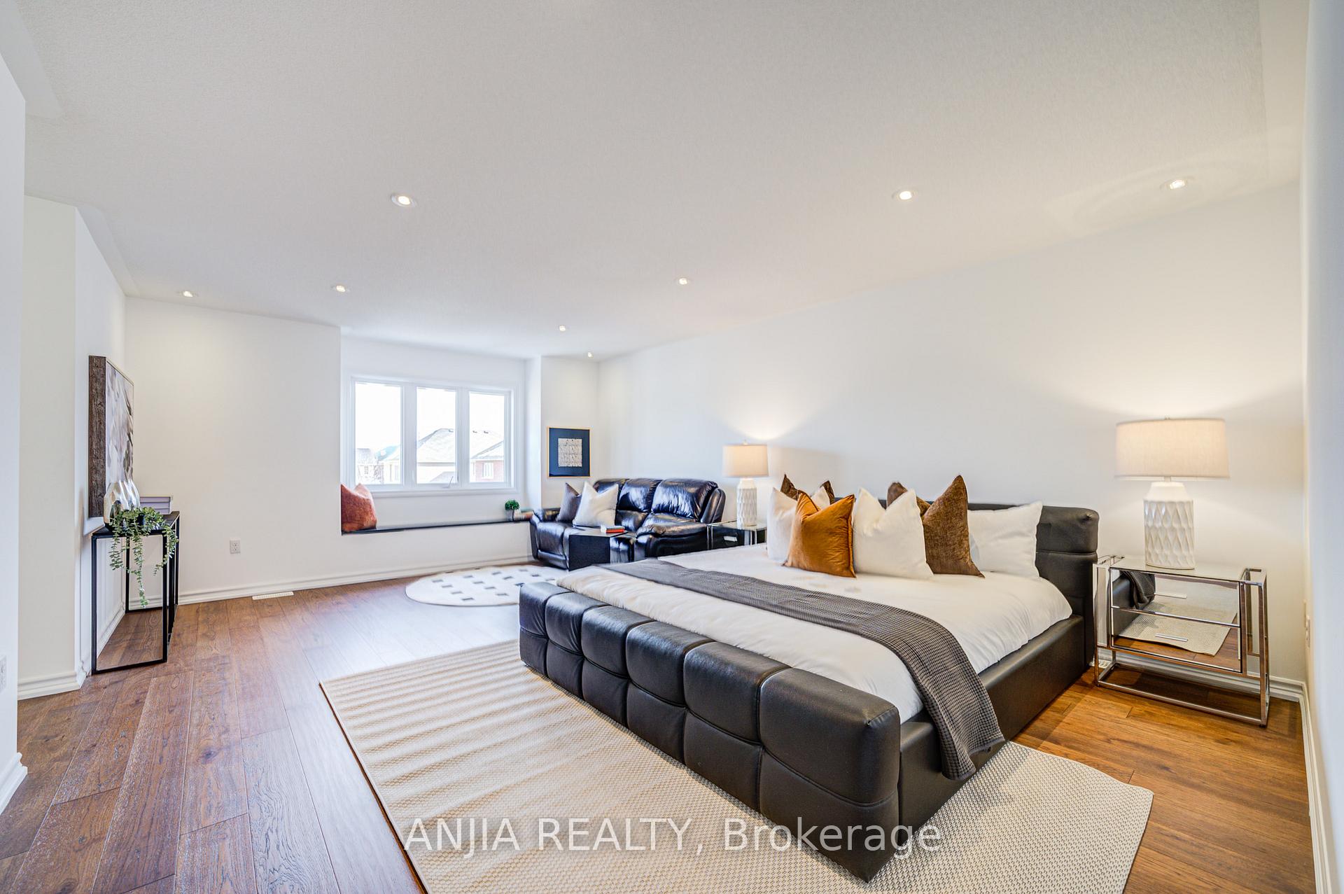 Photo 18 of 2 Beebe Crescent, Markham, Wismer — HOMEH