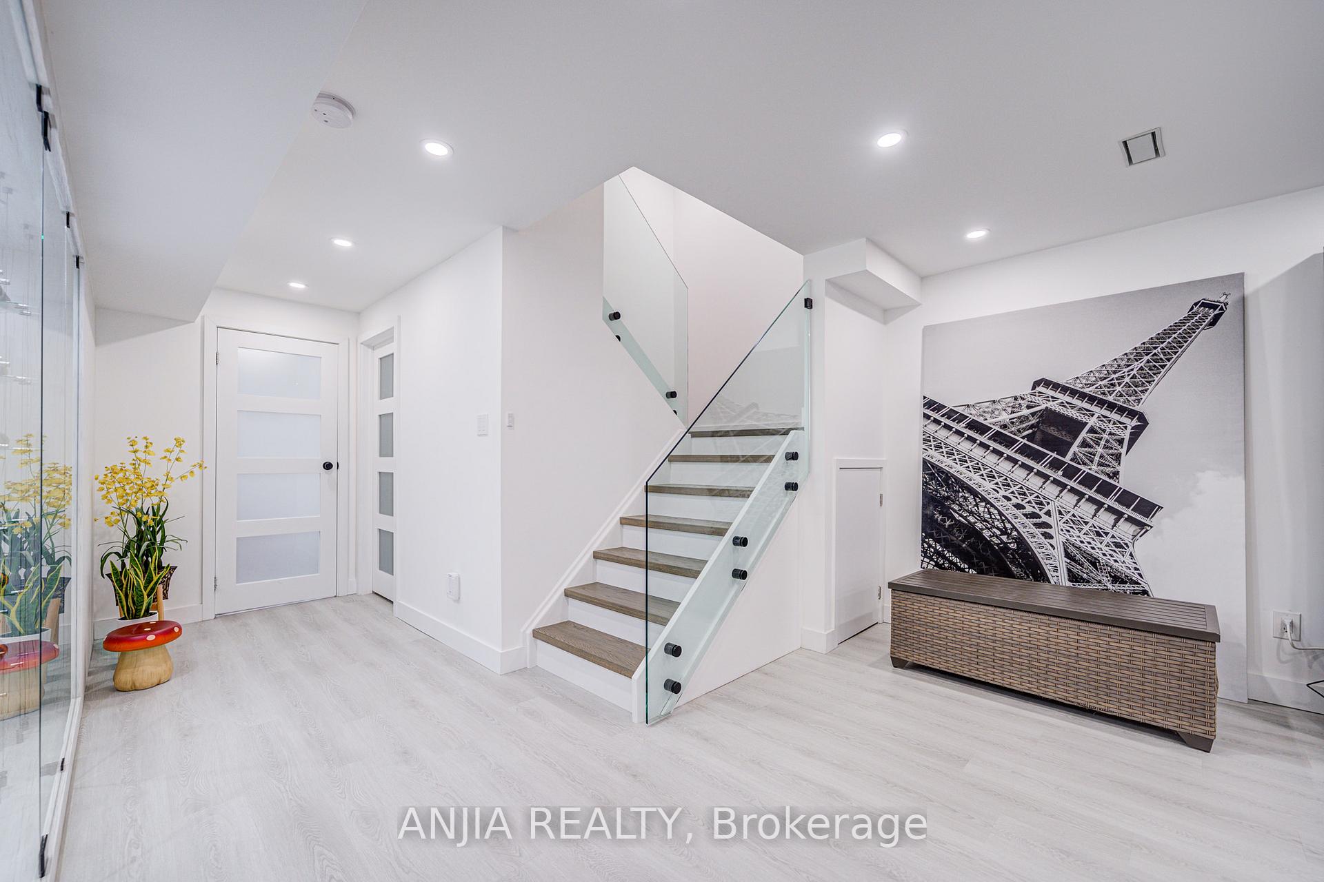 Photo 31 of 2 Beebe Crescent, Markham, Wismer — HOMEH