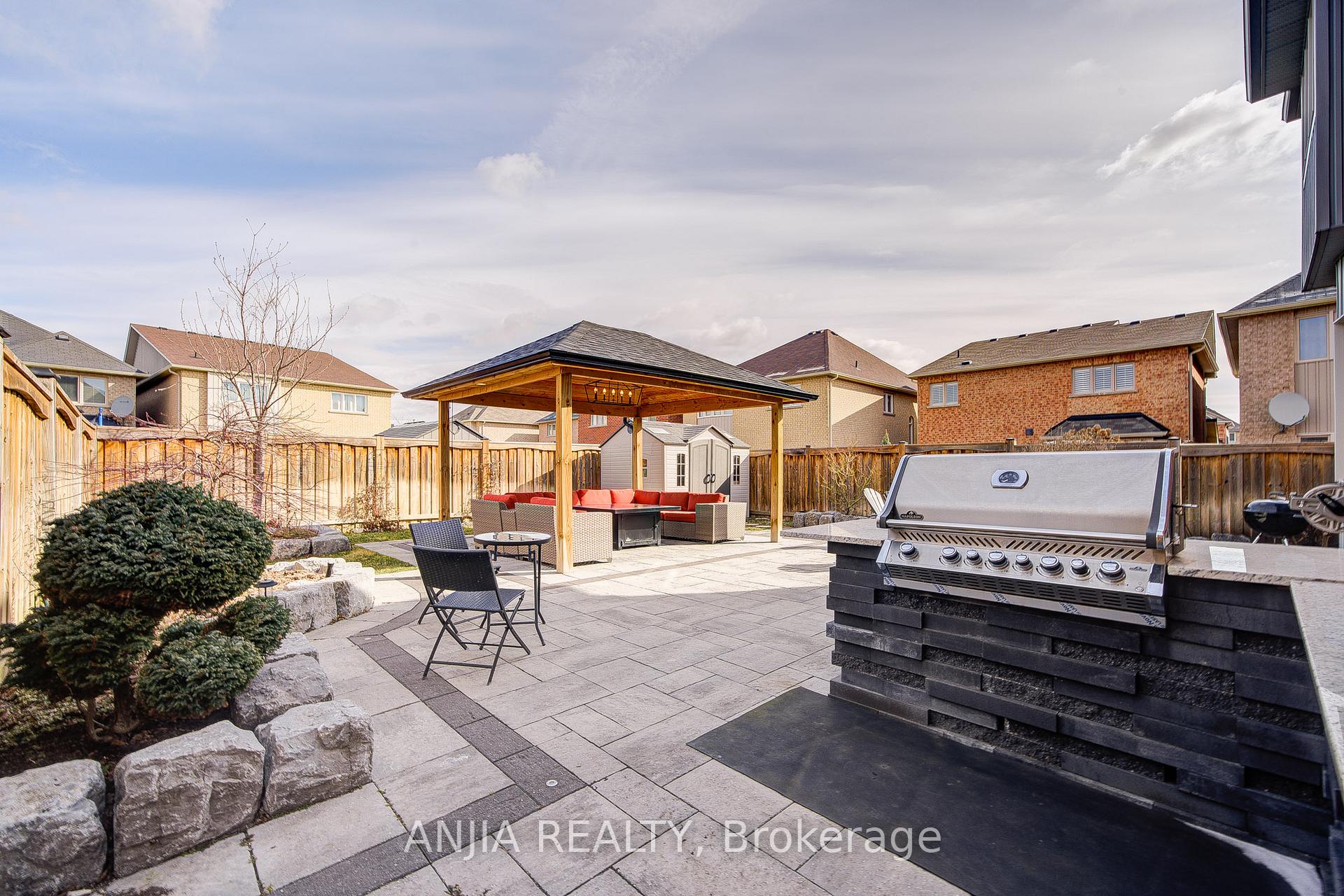 Photo 43 of 2 Beebe Crescent, Markham, Wismer — HOMEH