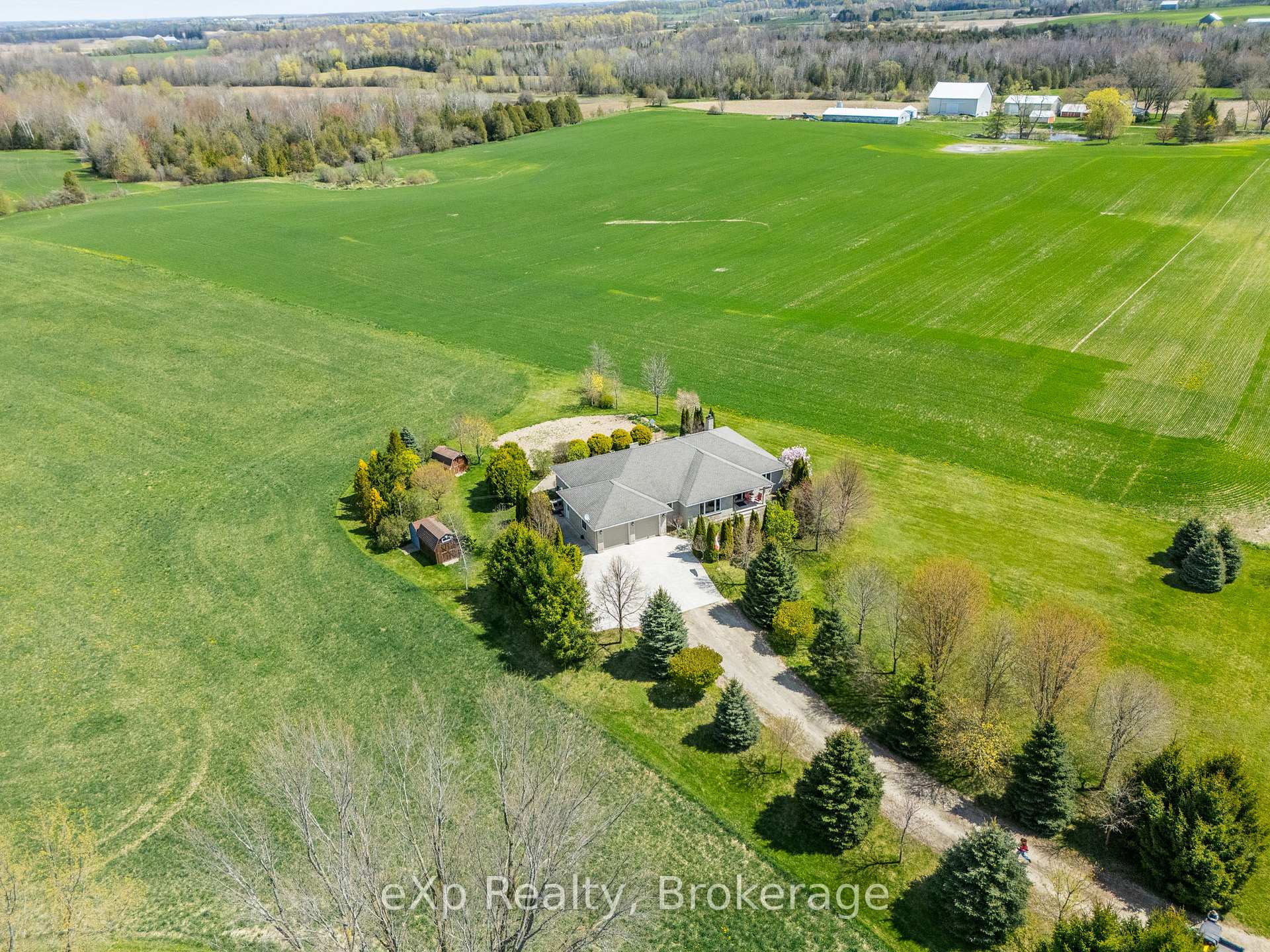 Front of 122287 Concession 8