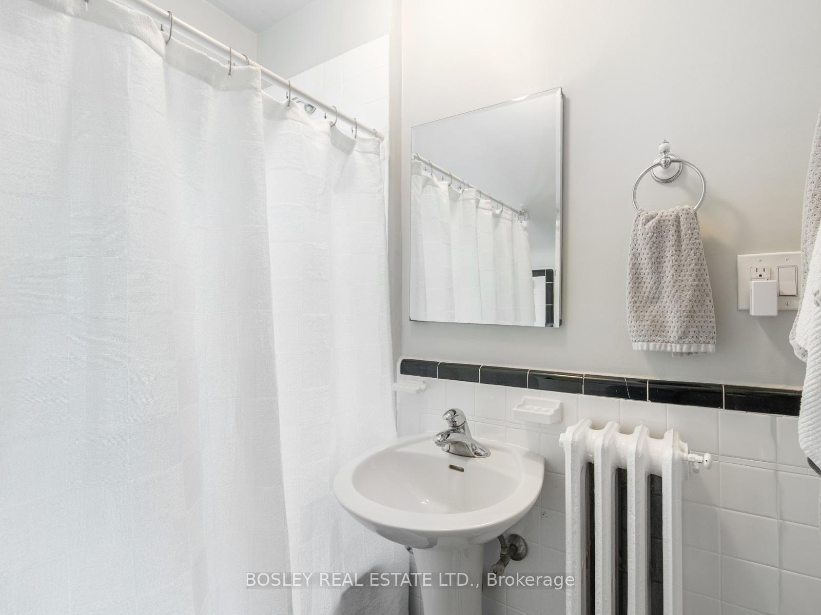 Photo 30 of 25 Newman Avenue, Toronto, Crescent Town — HOMEH