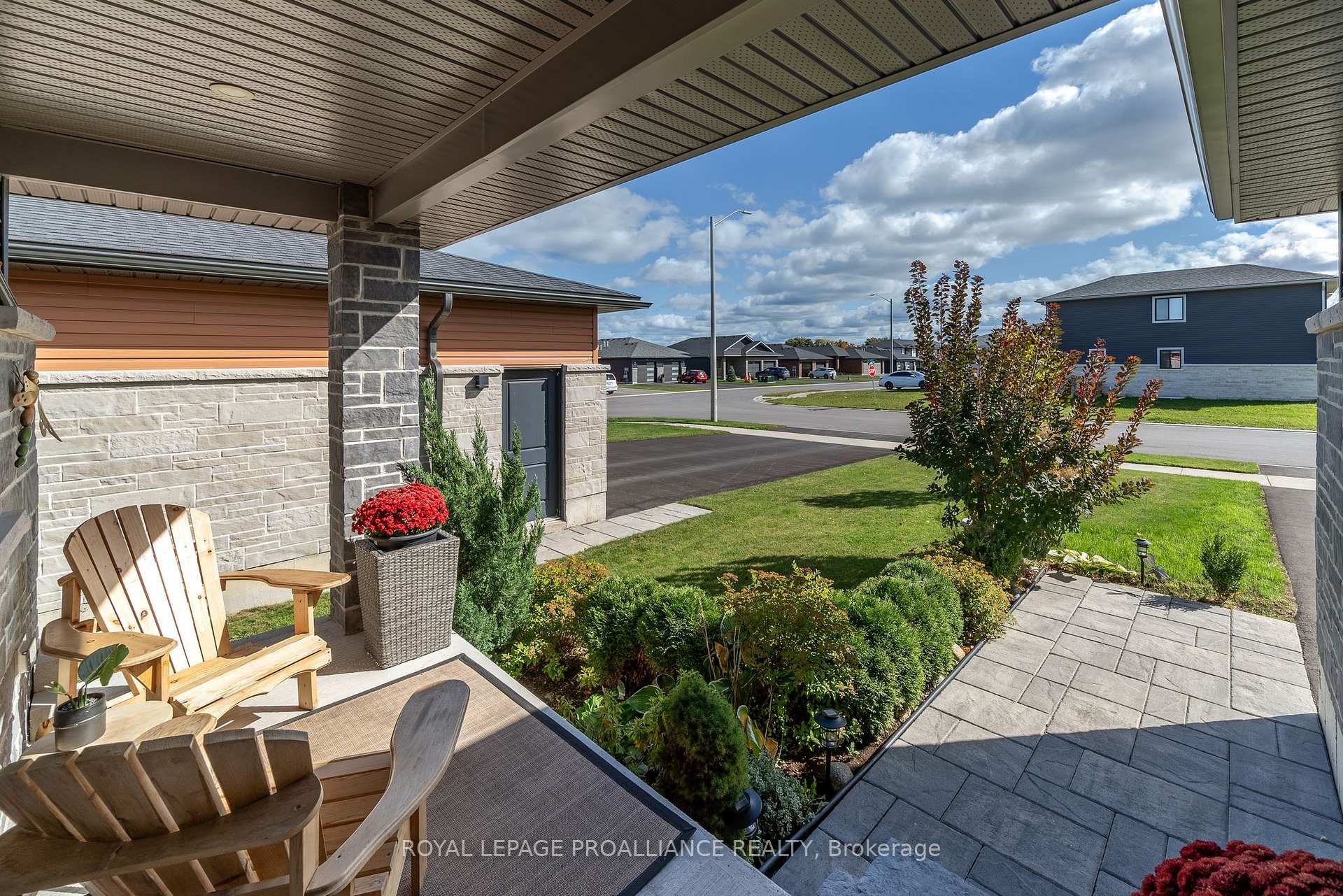 Photo 4 of 40 Lehtinen Crescent, Belleville, Belleville Ward — HOMEH