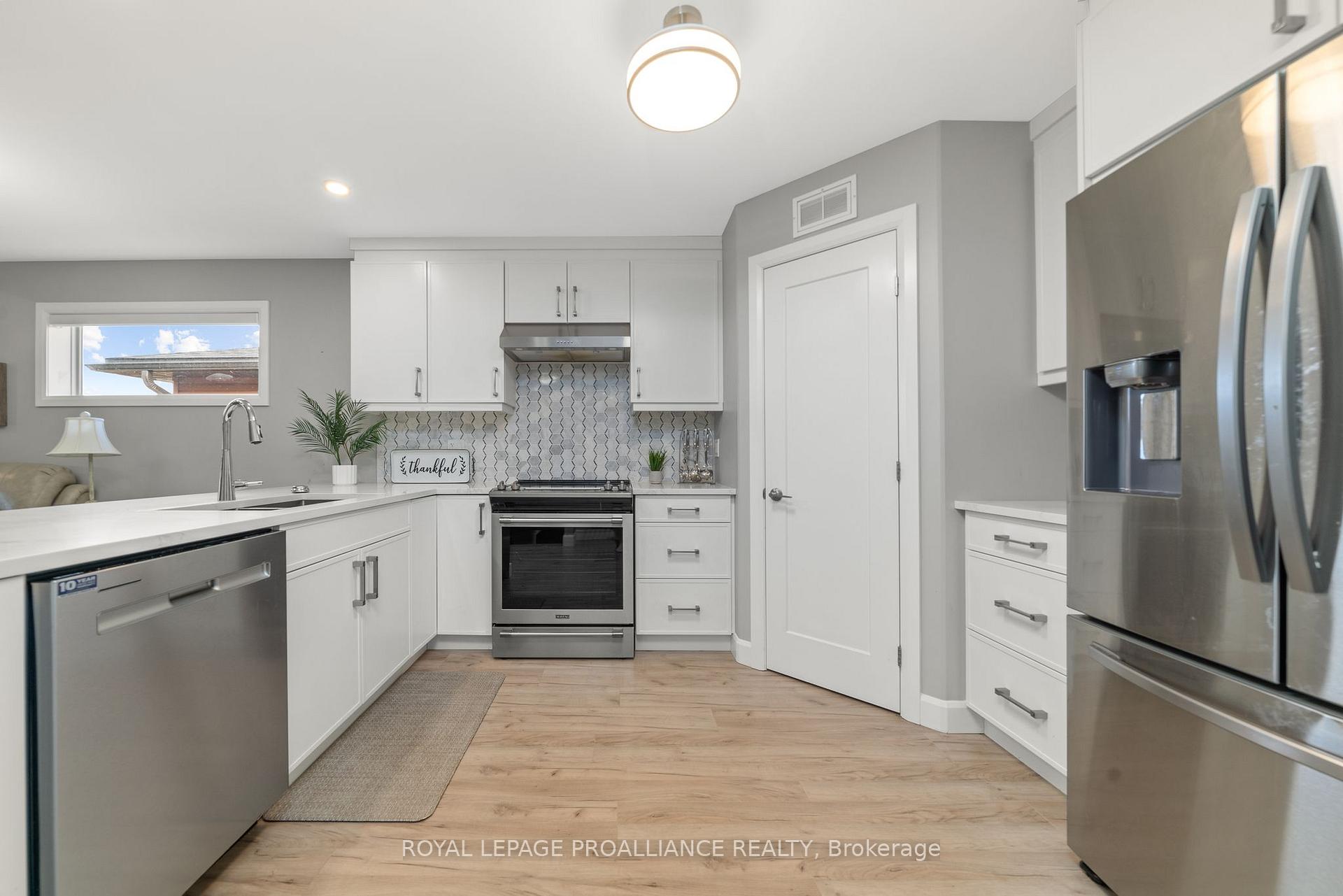 Photo 9 of 40 Lehtinen Crescent, Belleville, Belleville Ward — HOMEH