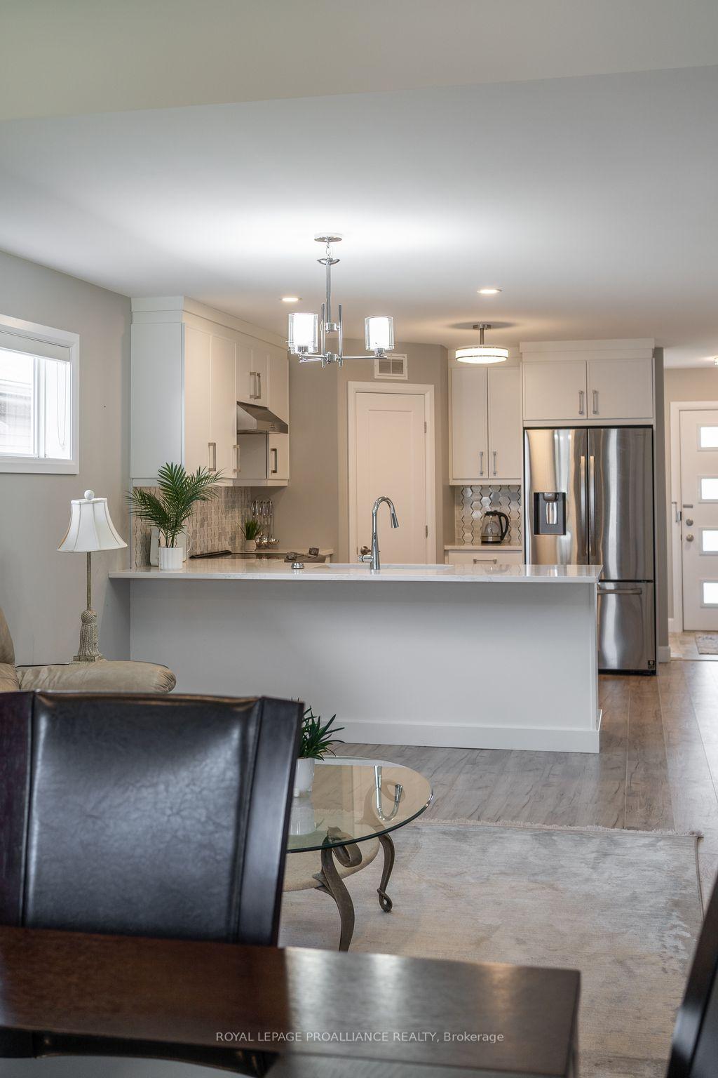 Photo 16 of 40 Lehtinen Crescent, Belleville, Belleville Ward — HOMEH