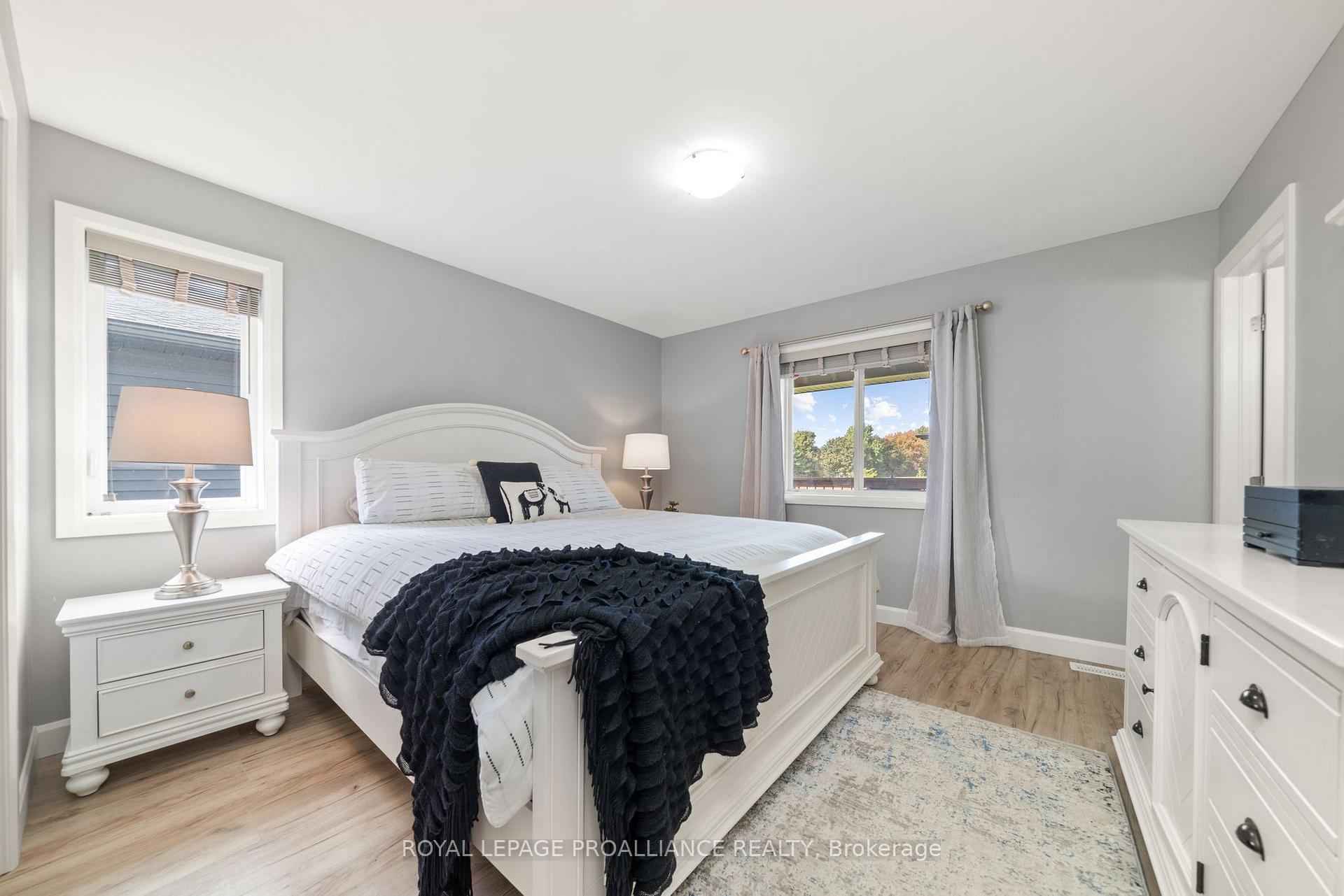 Photo 20 of 40 Lehtinen Crescent, Belleville, Belleville Ward — HOMEH