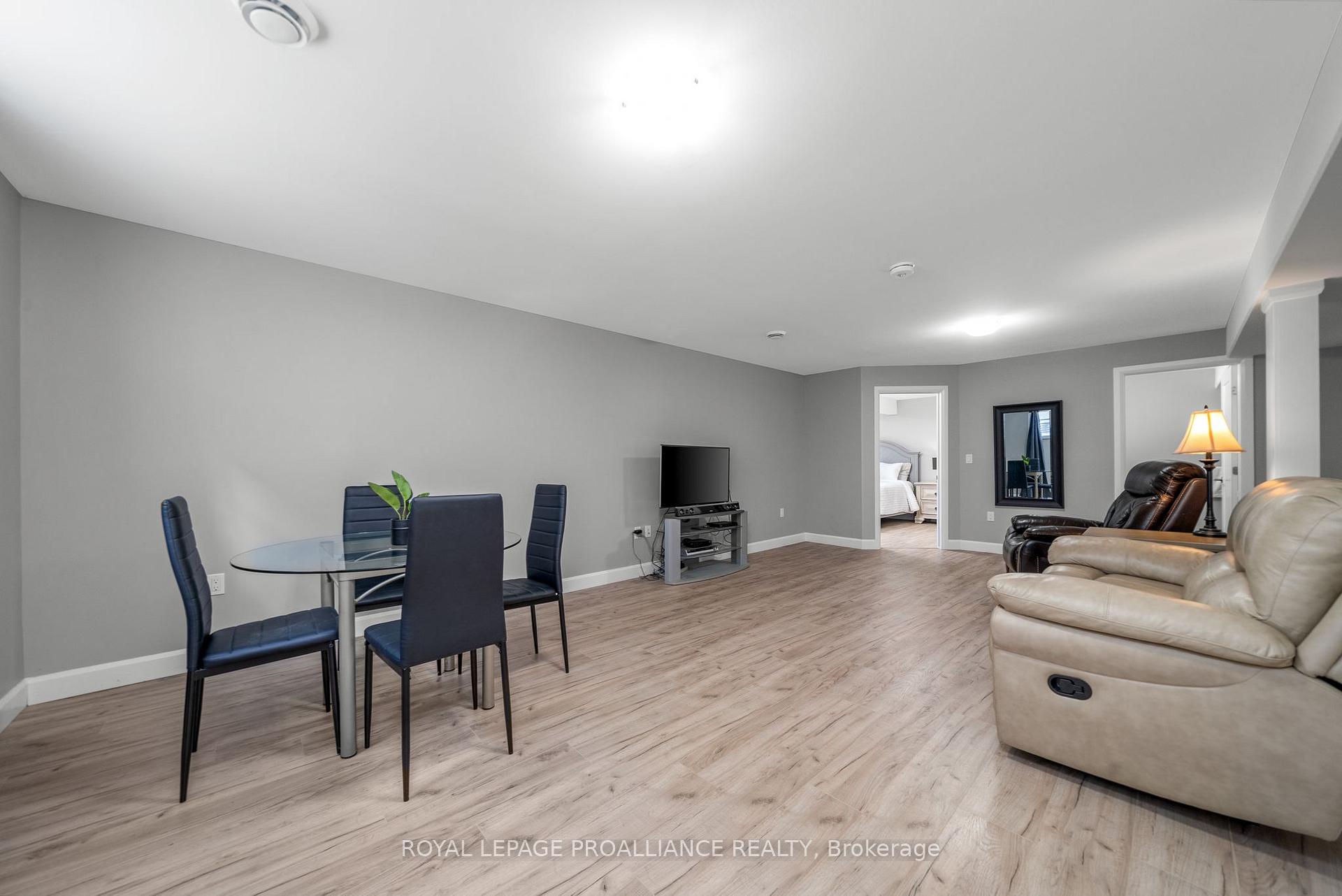 Photo 28 of 40 Lehtinen Crescent, Belleville, Belleville Ward — HOMEH