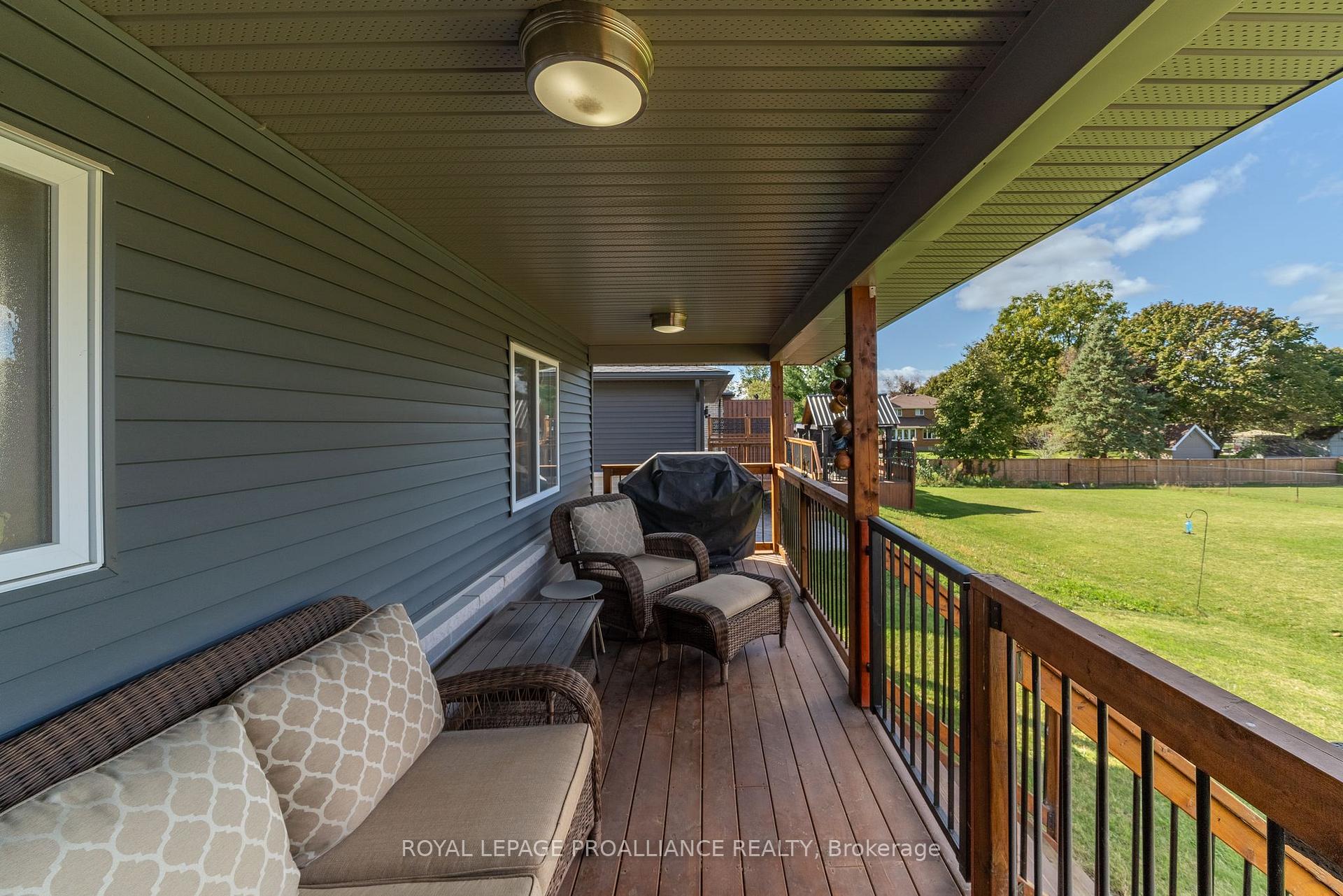 Photo 34 of 40 Lehtinen Crescent, Belleville, Belleville Ward — HOMEH
