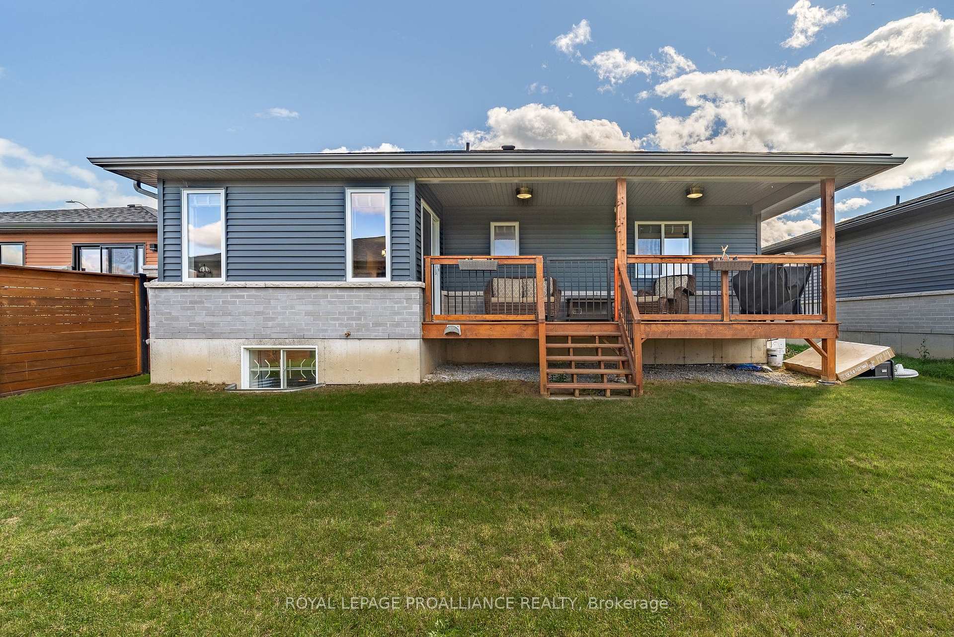 Photo 36 of 40 Lehtinen Crescent, Belleville, Belleville Ward — HOMEH