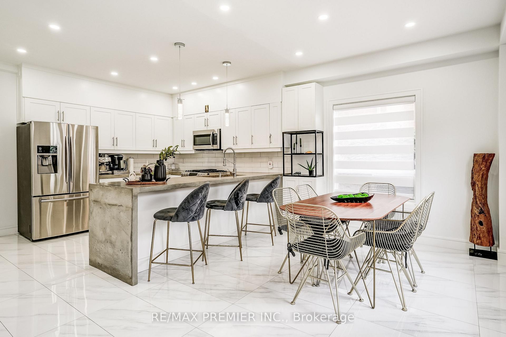 Photo 9 of 57 Mount Hope Road, Caledon, Bolton North — HOMEH