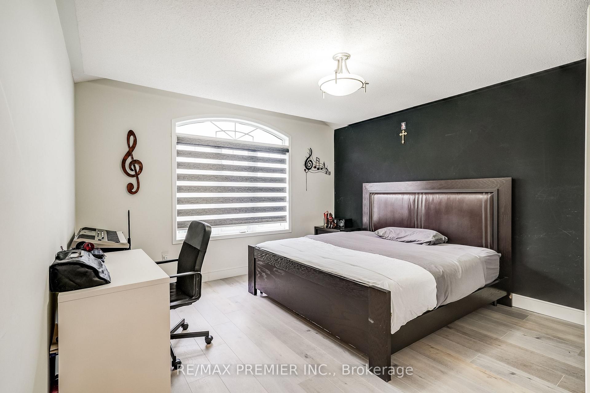 Photo 31 of 57 Mount Hope Road, Caledon, Bolton North — HOMEH