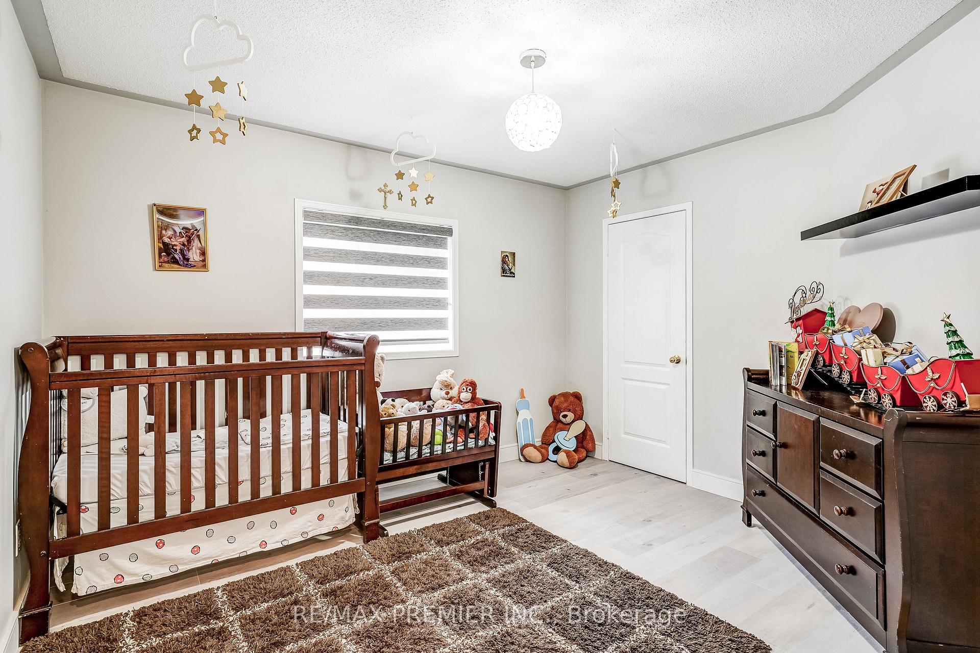 Photo 45 of 57 Mount Hope Road, Caledon, Bolton North — HOMEH