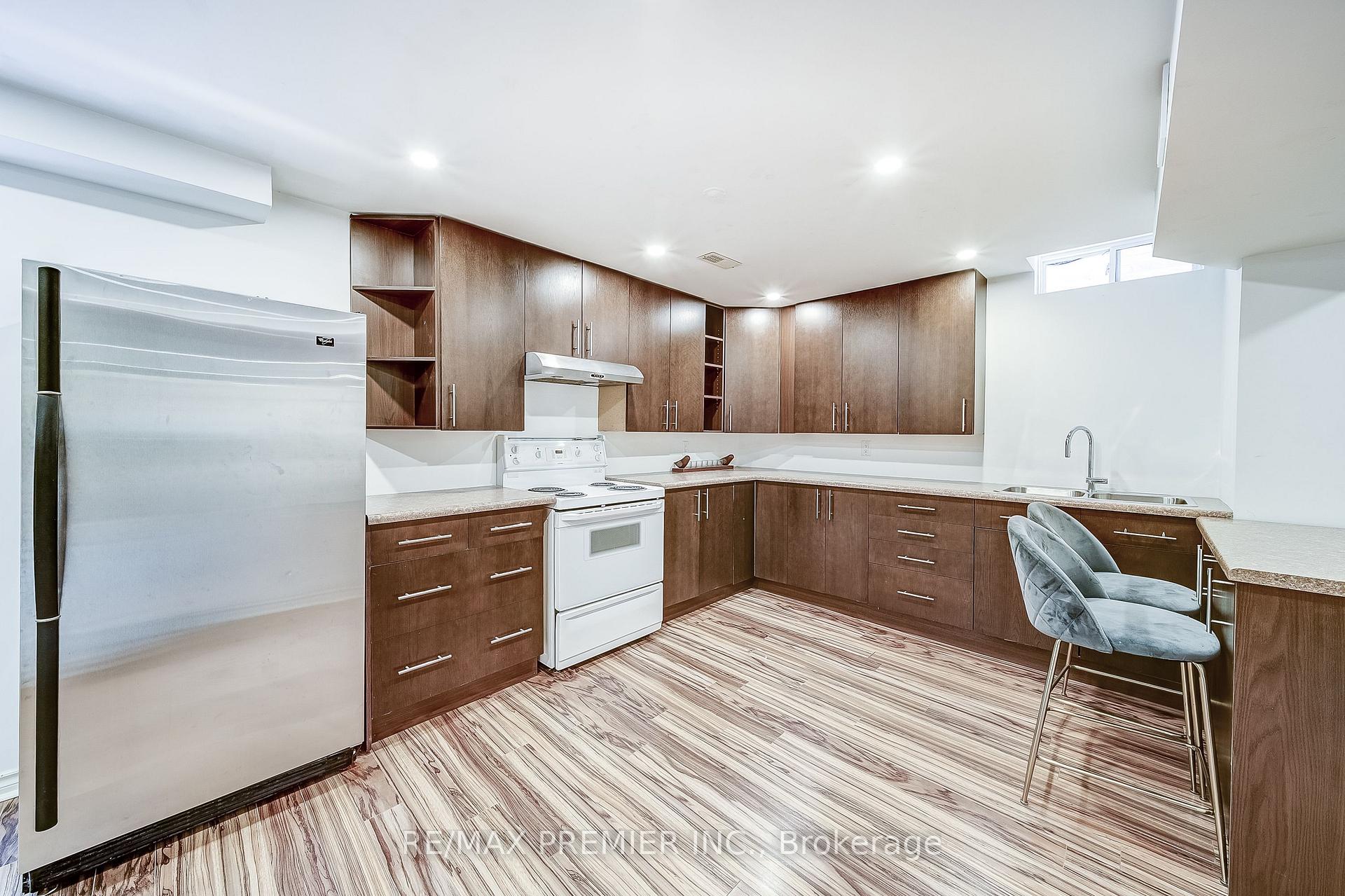 Photo 33 of 57 Mount Hope Road, Caledon, Bolton North — HOMEH