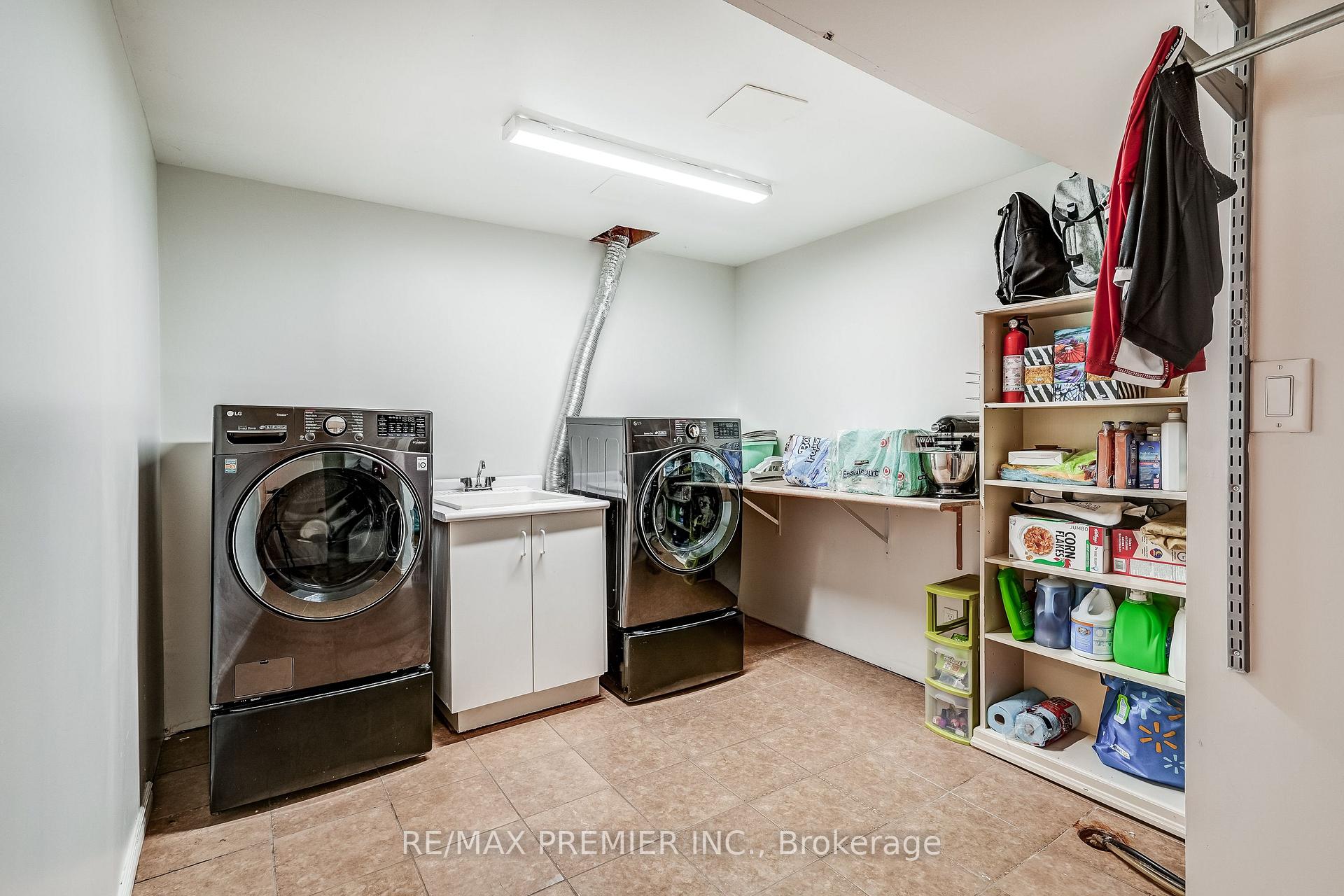 Photo 37 of 57 Mount Hope Road, Caledon, Bolton North — HOMEH