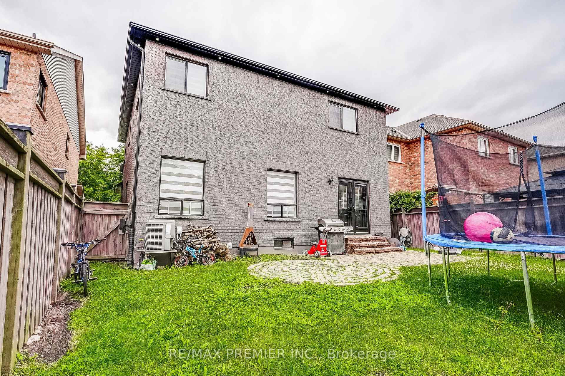 Photo 43 of 57 Mount Hope Road, Caledon, Bolton North — HOMEH