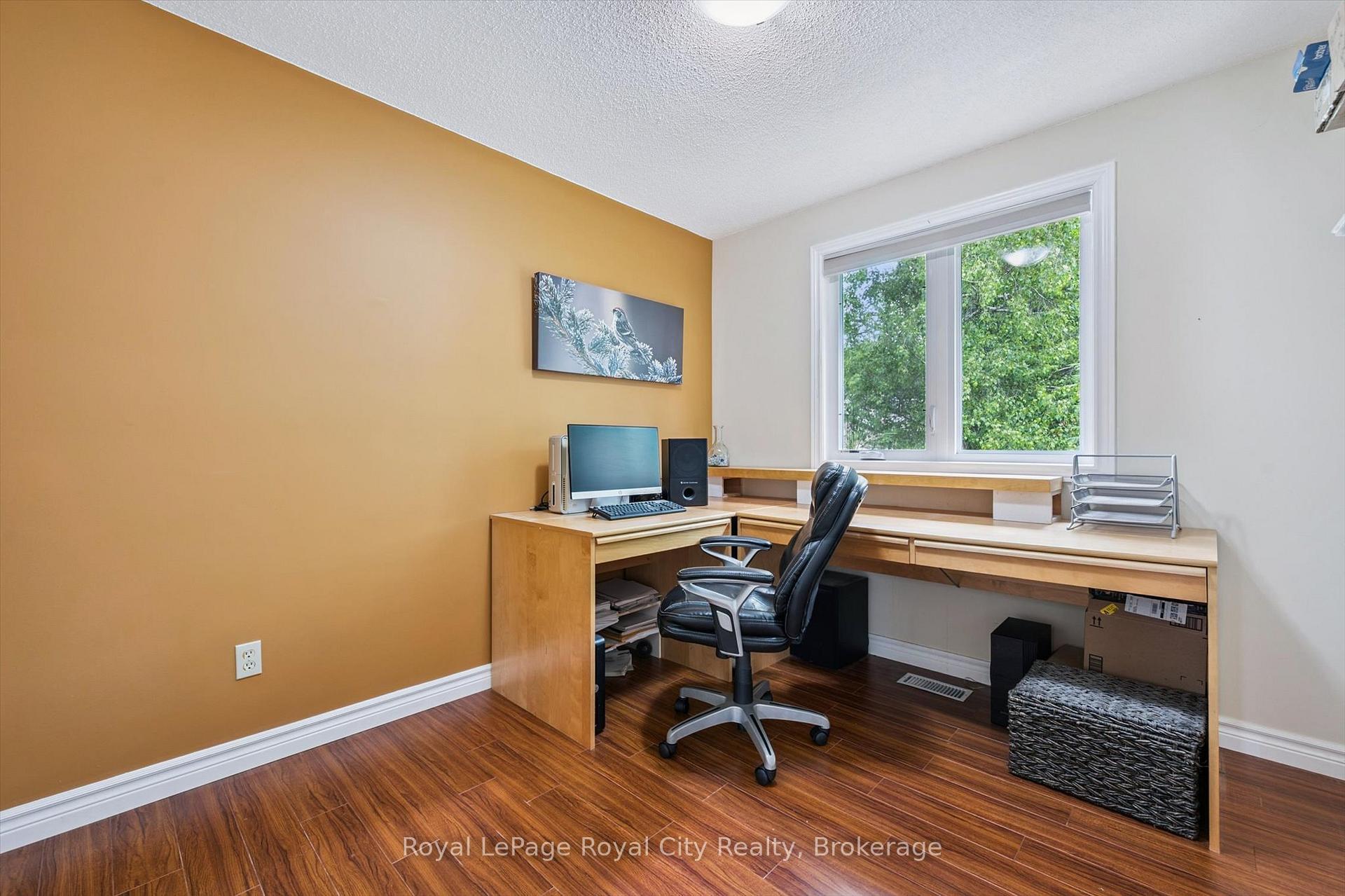 Photo 23 of 9 Dunhill Crescent, Guelph, Willow West/Sugarbush/West Acres — HOMEH