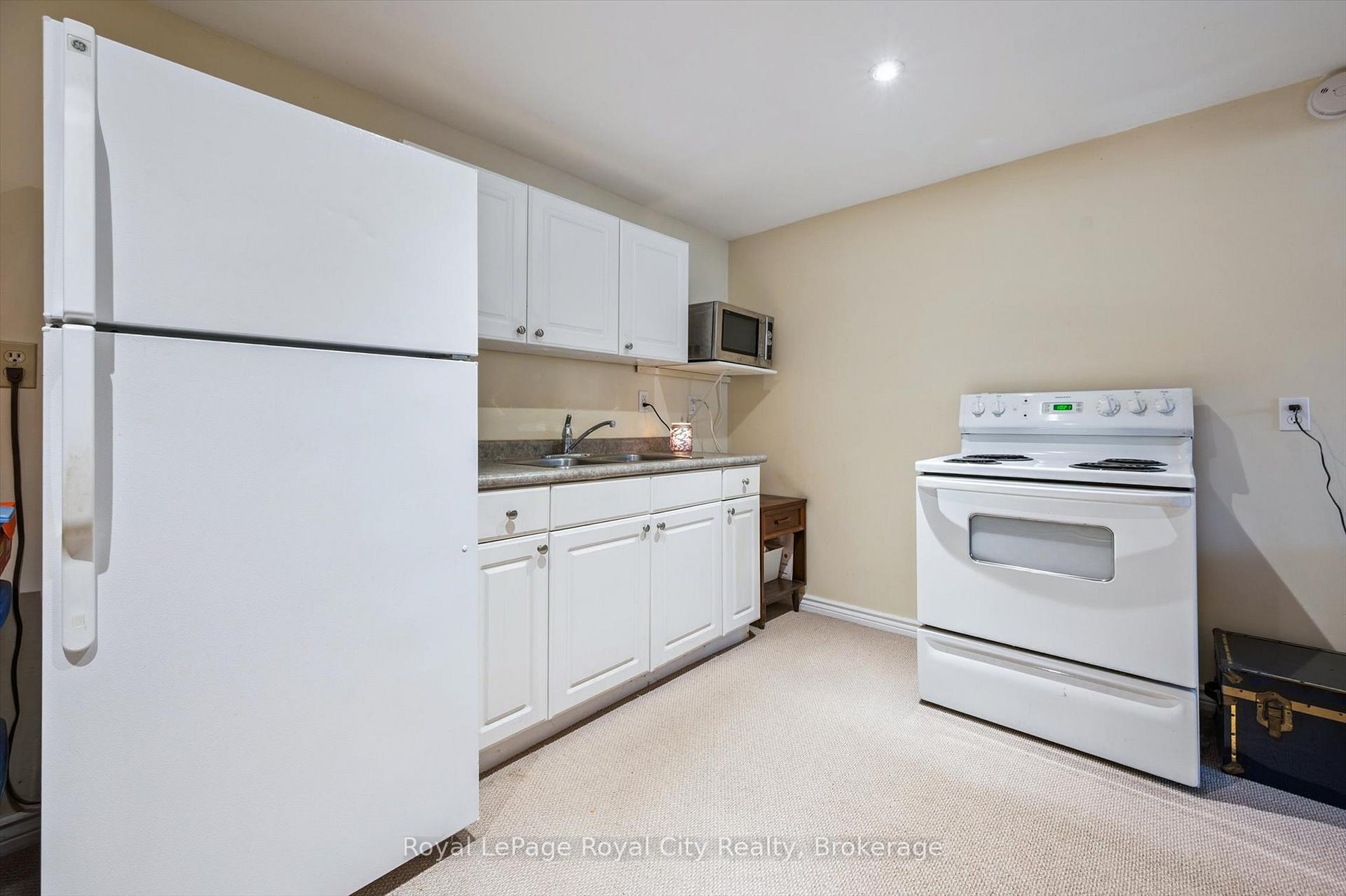 Photo 28 of 9 Dunhill Crescent, Guelph, Willow West/Sugarbush/West Acres — HOMEH
