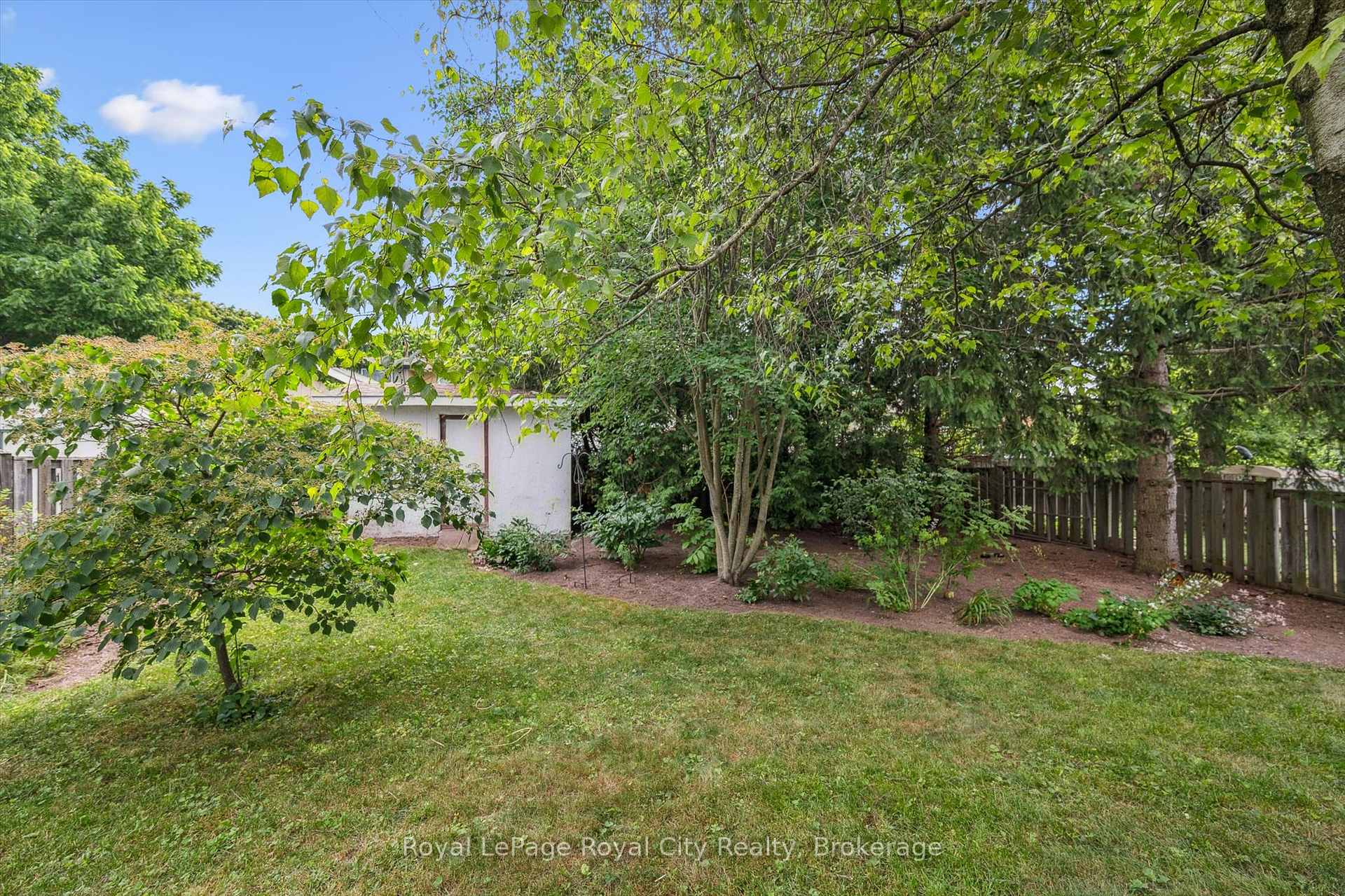 Photo 38 of 9 Dunhill Crescent, Guelph, Willow West/Sugarbush/West Acres — HOMEH