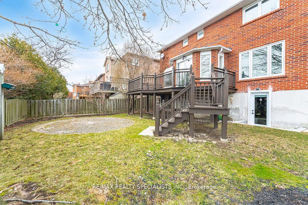 Photo 46 of 72 Farrow Crescent, Ajax, South West — HOMEH