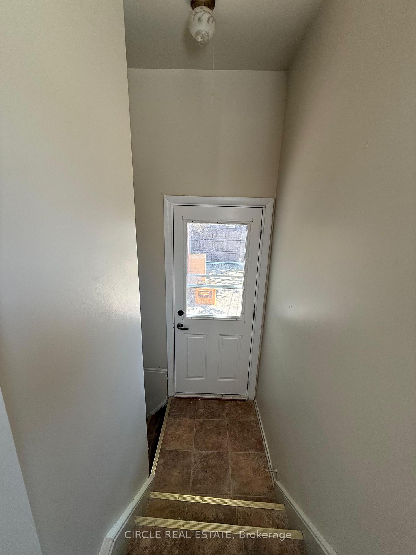 Photo 7 of 1345 Marlborough Boulevard, Windsor — HOMEH