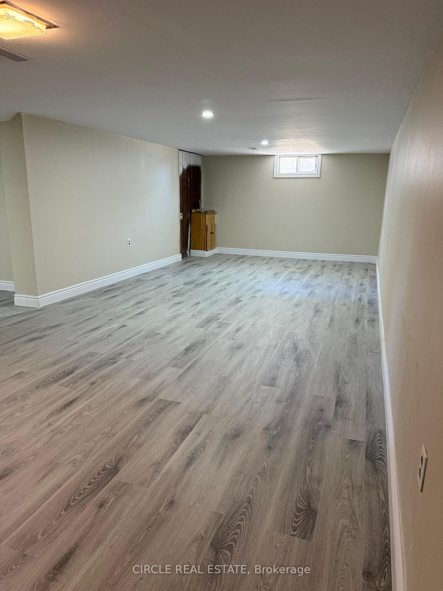 Photo 12 of 1345 Marlborough Boulevard, Windsor — HOMEH
