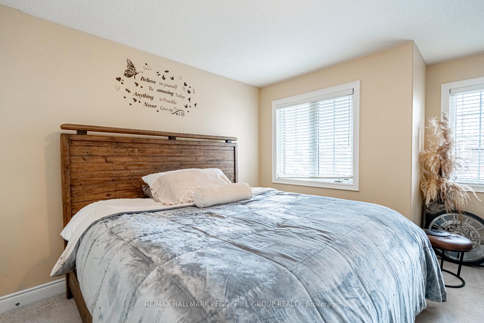 Photo 14 of 35 Marta Crescent, Barrie, Ardagh — HOMEH