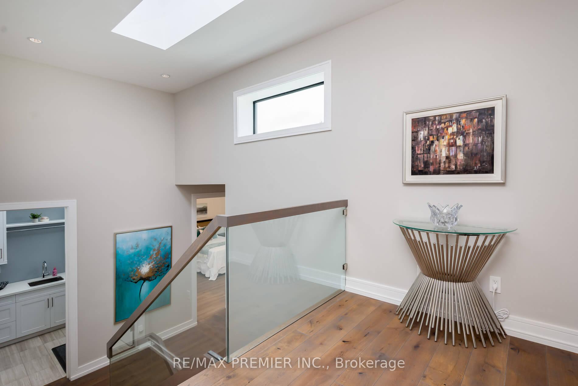 Photo 20 of 32 Sevilla Boulevard, Vaughan, Kleinburg — HOMEH