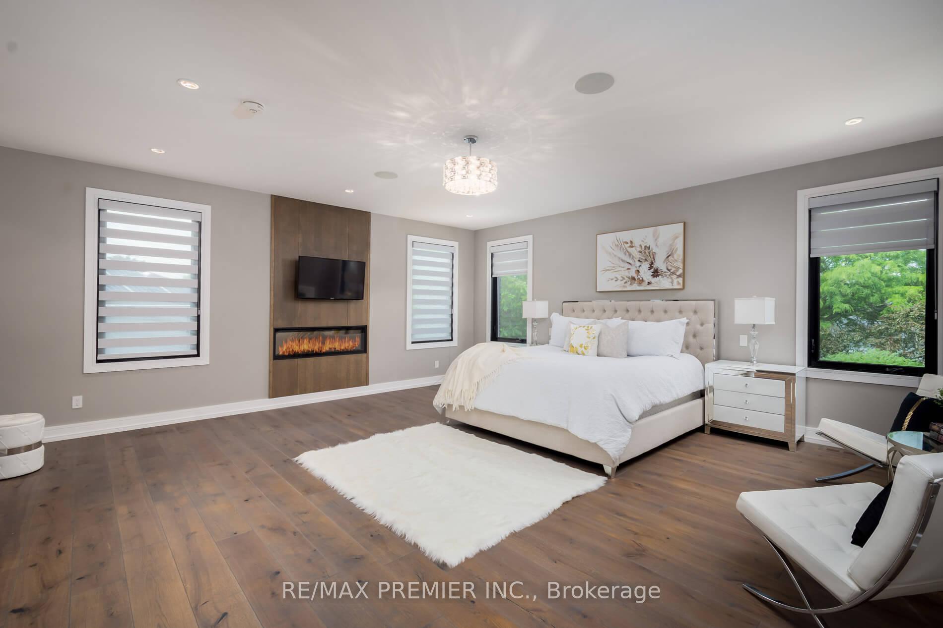 Photo 22 of 32 Sevilla Boulevard, Vaughan, Kleinburg — HOMEH