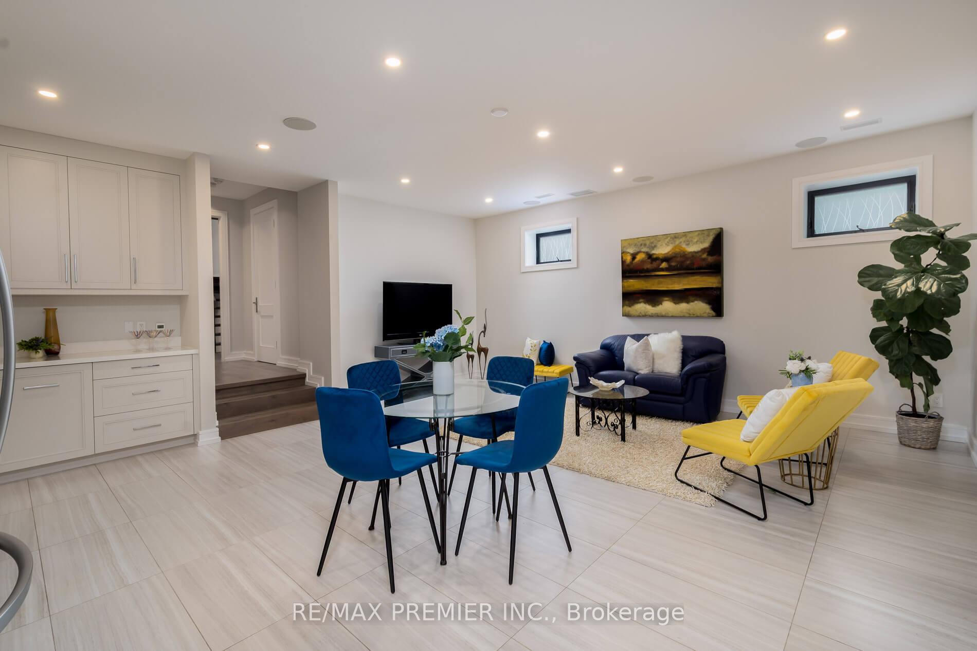 Photo 32 of 32 Sevilla Boulevard, Vaughan, Kleinburg — HOMEH