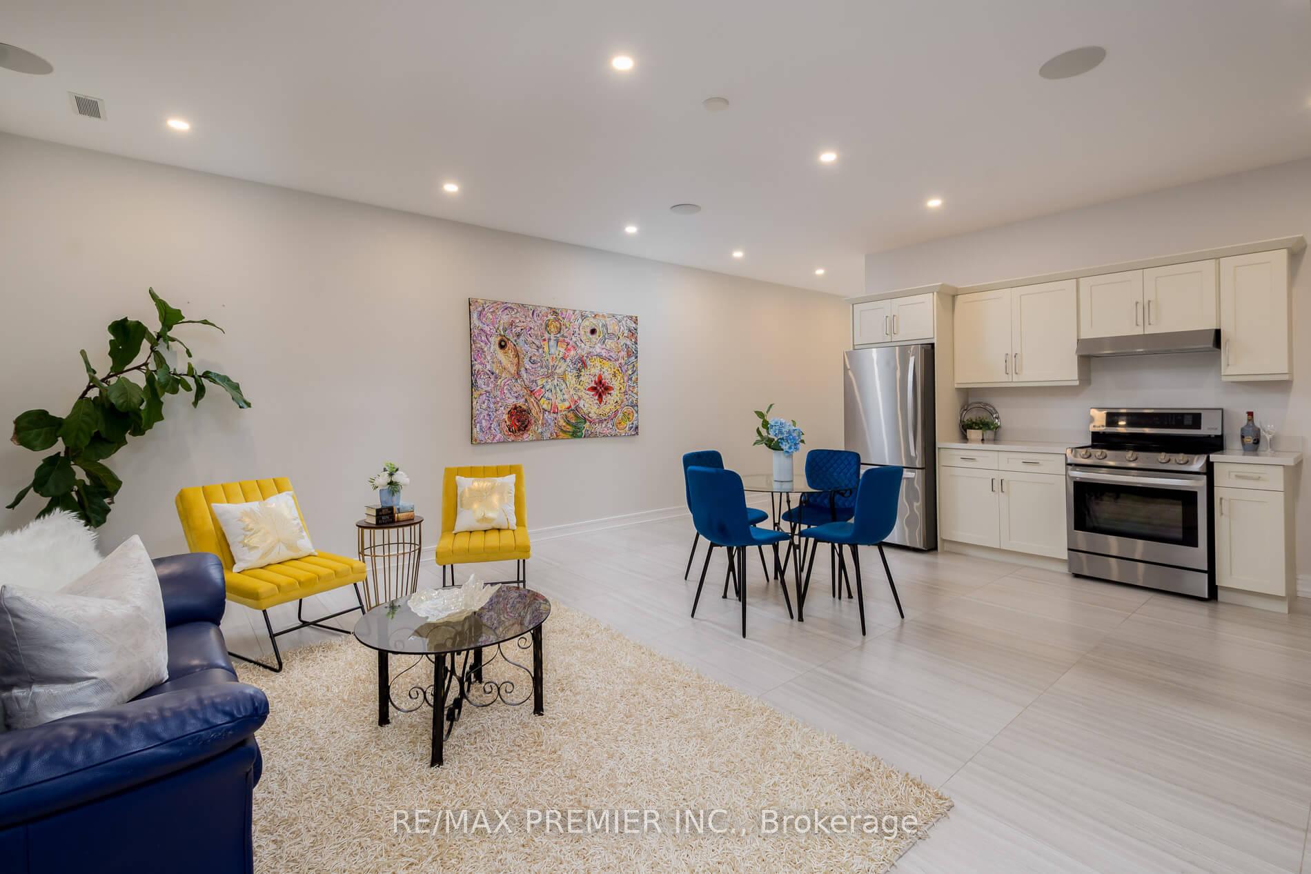 Photo 30 of 32 Sevilla Boulevard, Vaughan, Kleinburg — HOMEH