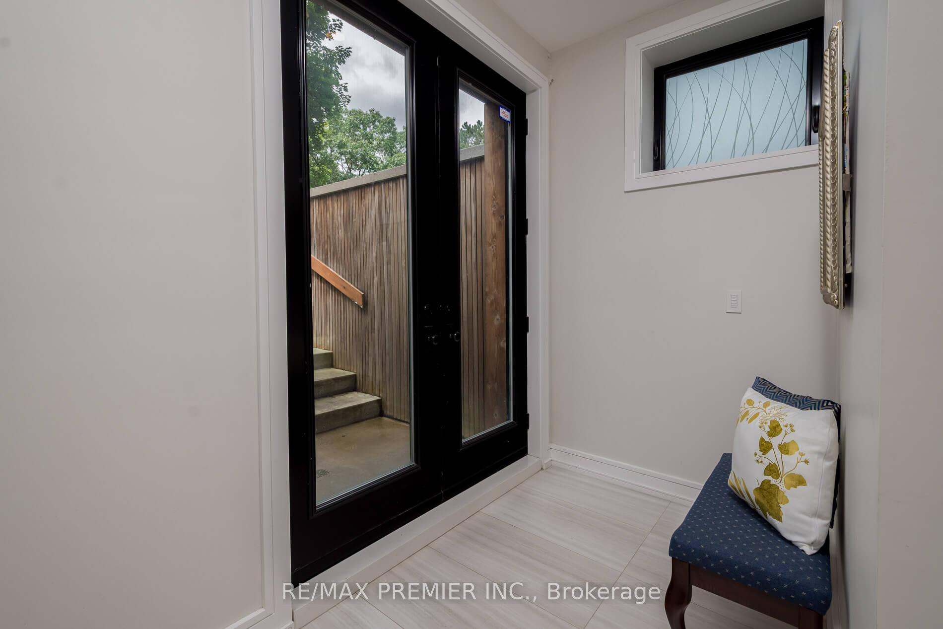Photo 35 of 32 Sevilla Boulevard, Vaughan, Kleinburg — HOMEH