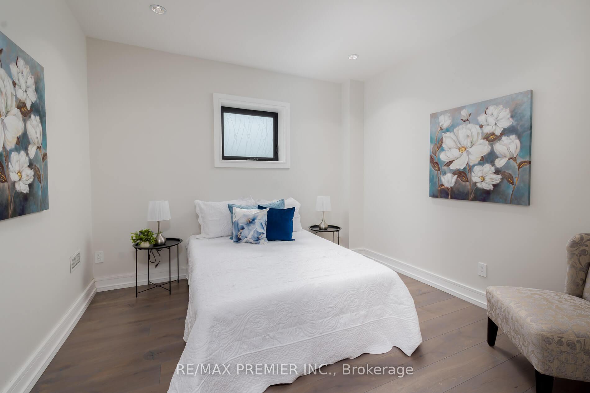 Photo 42 of 32 Sevilla Boulevard, Vaughan, Kleinburg — HOMEH