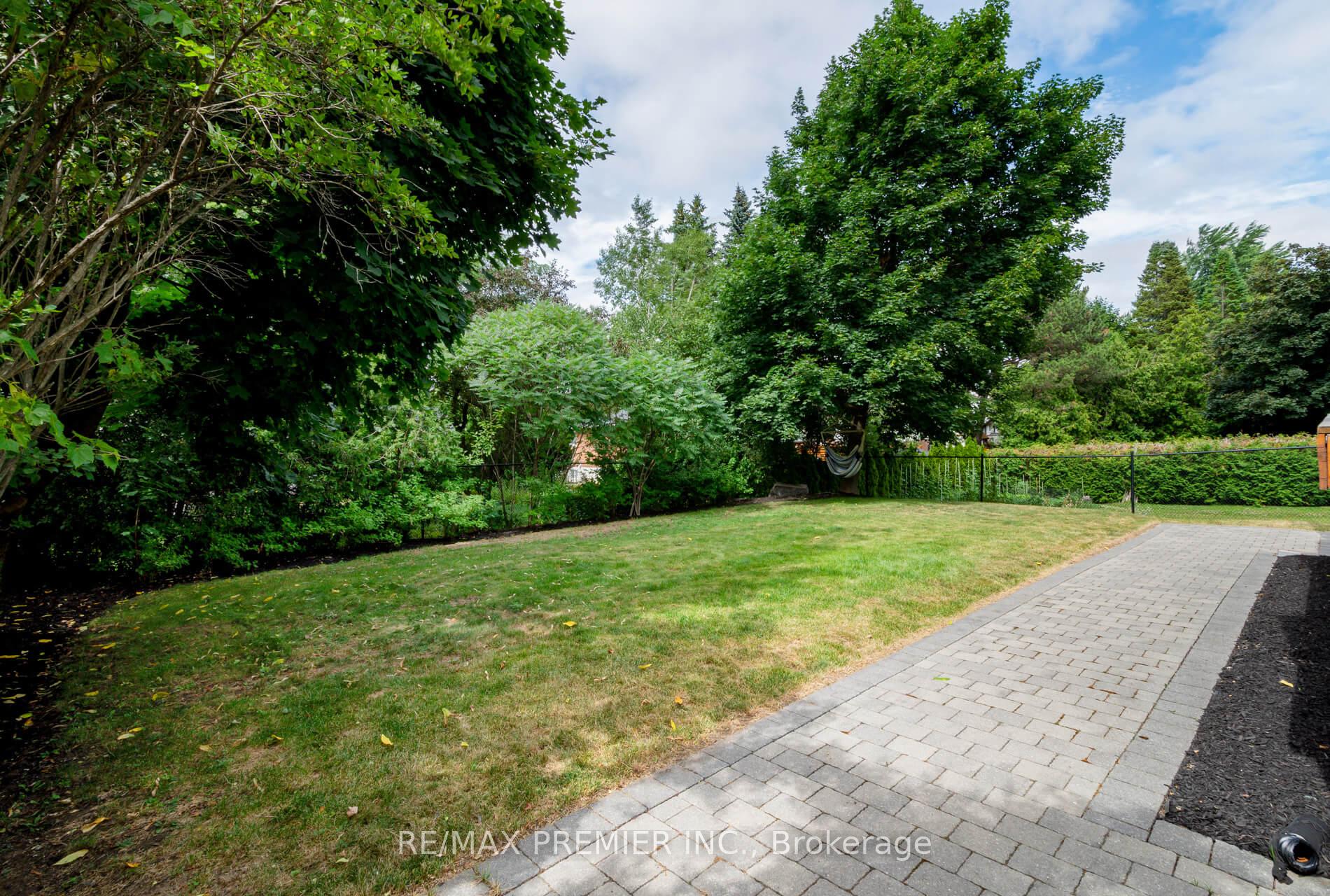 Photo 40 of 32 Sevilla Boulevard, Vaughan, Kleinburg — HOMEH