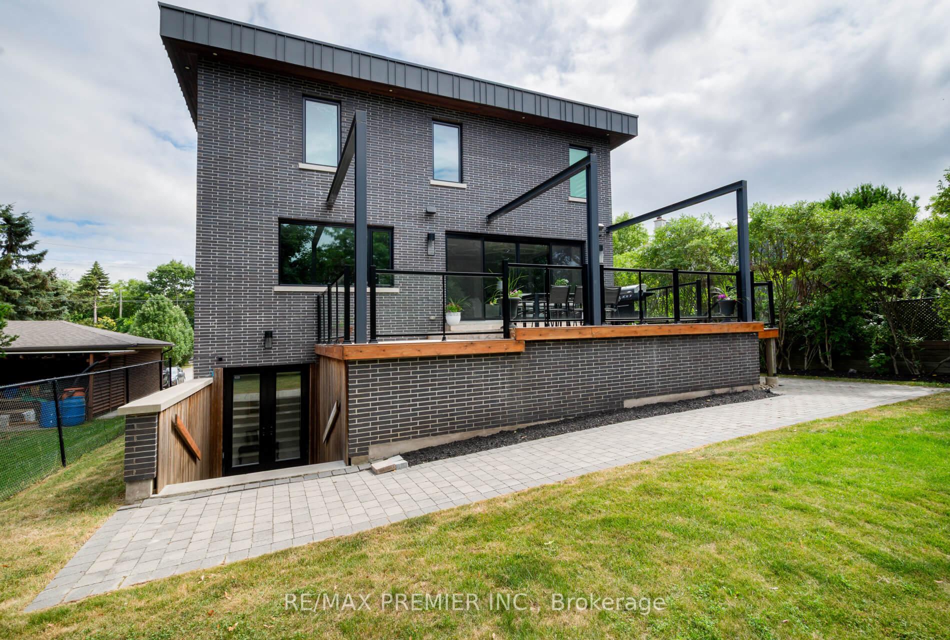 Photo 50 of 32 Sevilla Boulevard, Vaughan, Kleinburg — HOMEH