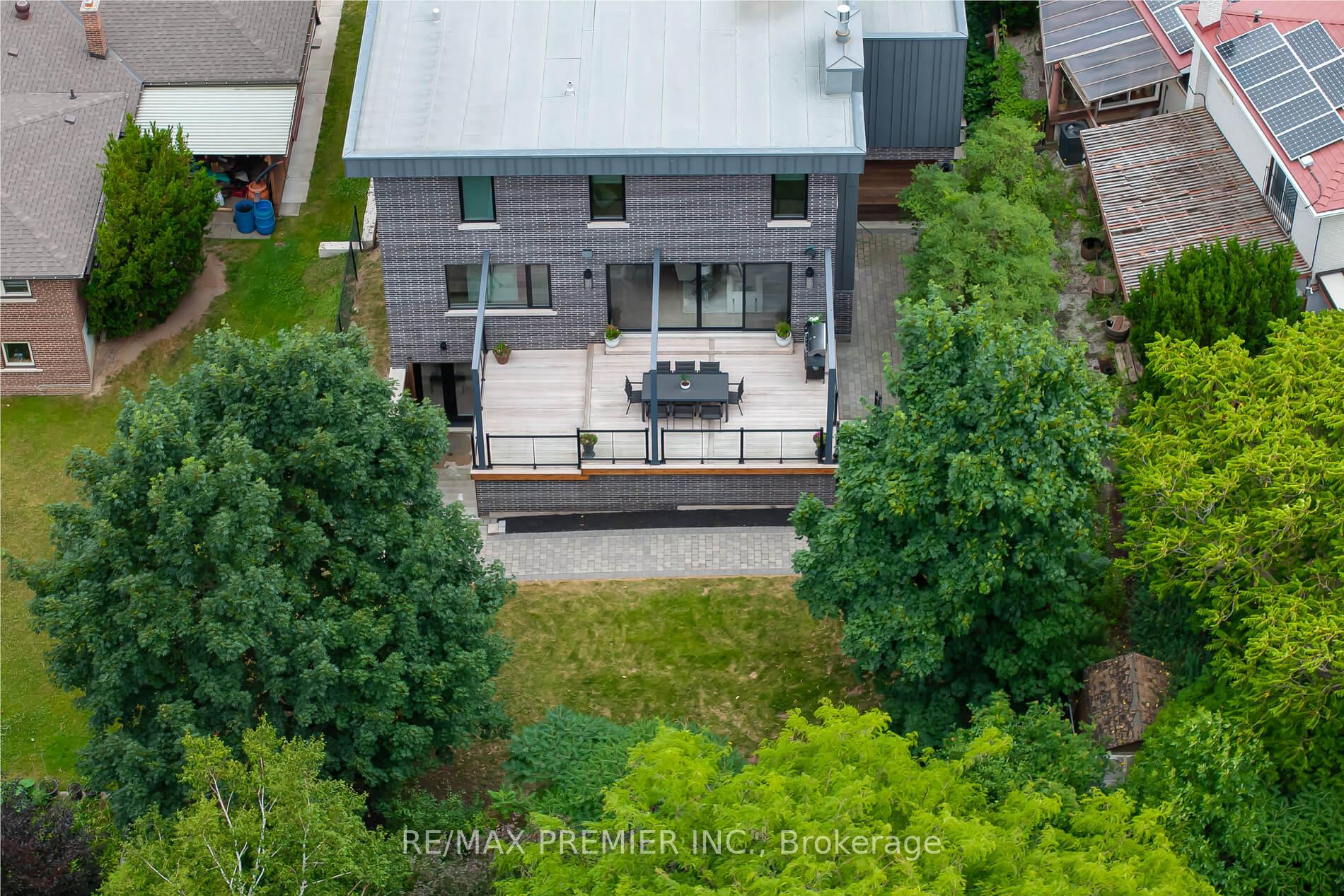 Photo 44 of 32 Sevilla Boulevard, Vaughan, Kleinburg — HOMEH