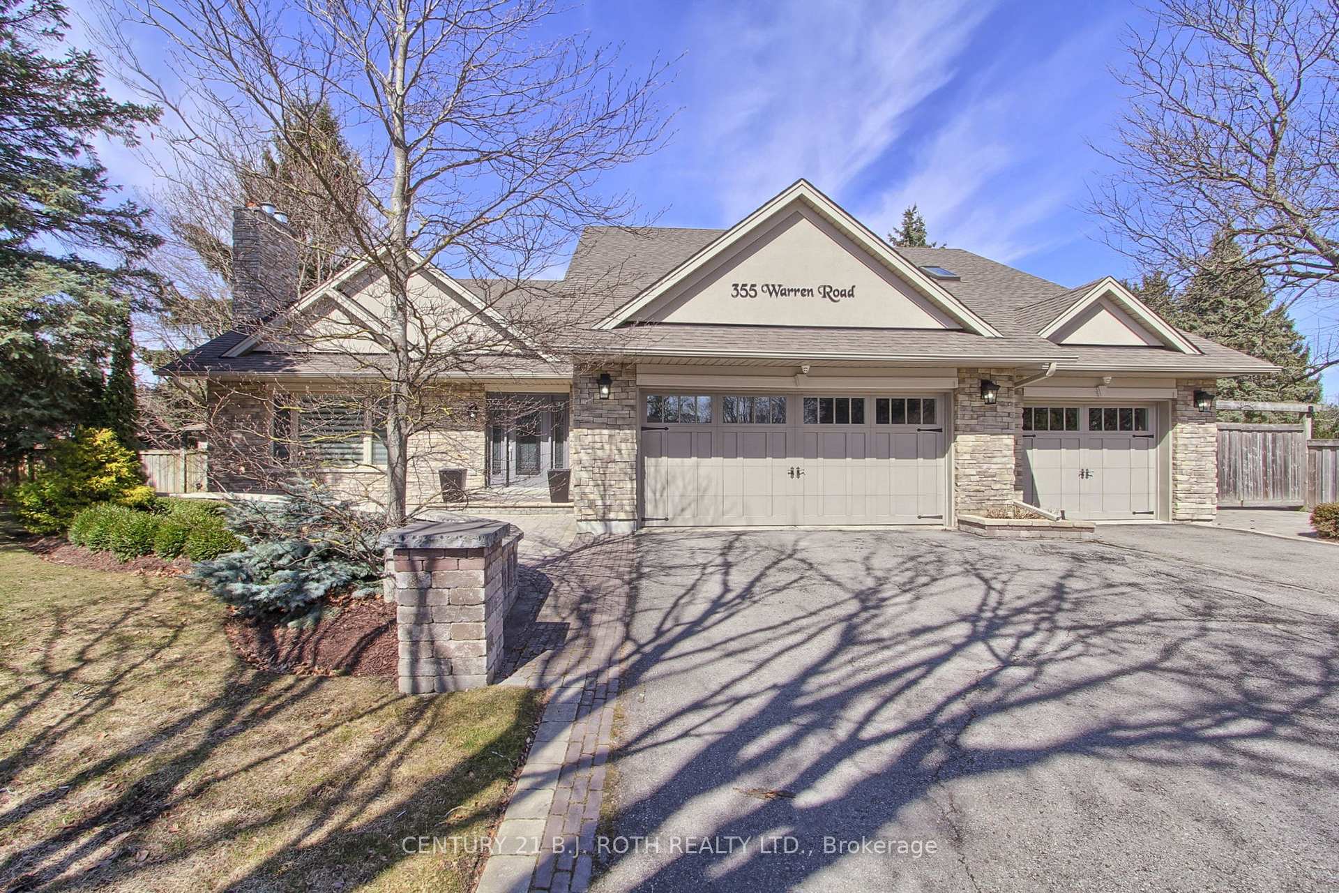 Photo 5 of 355 Warren Road, King, King City — HOMEH
