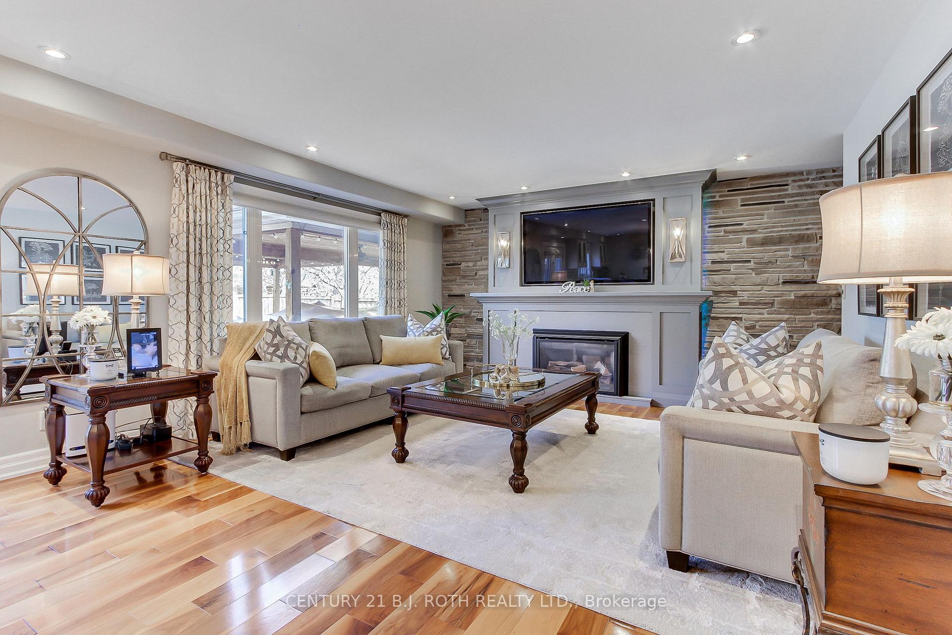 Photo 18 of 355 Warren Road, King, King City — HOMEH