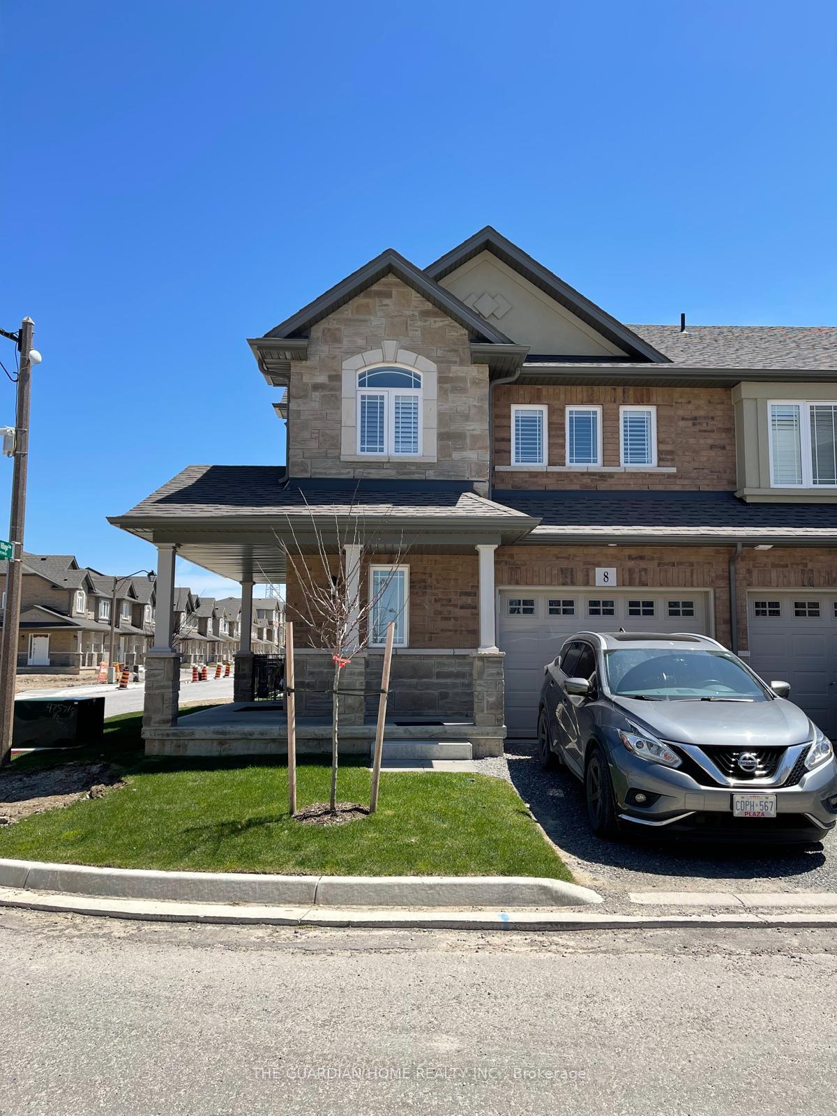 Front of 8 Canary Grass Boulevard