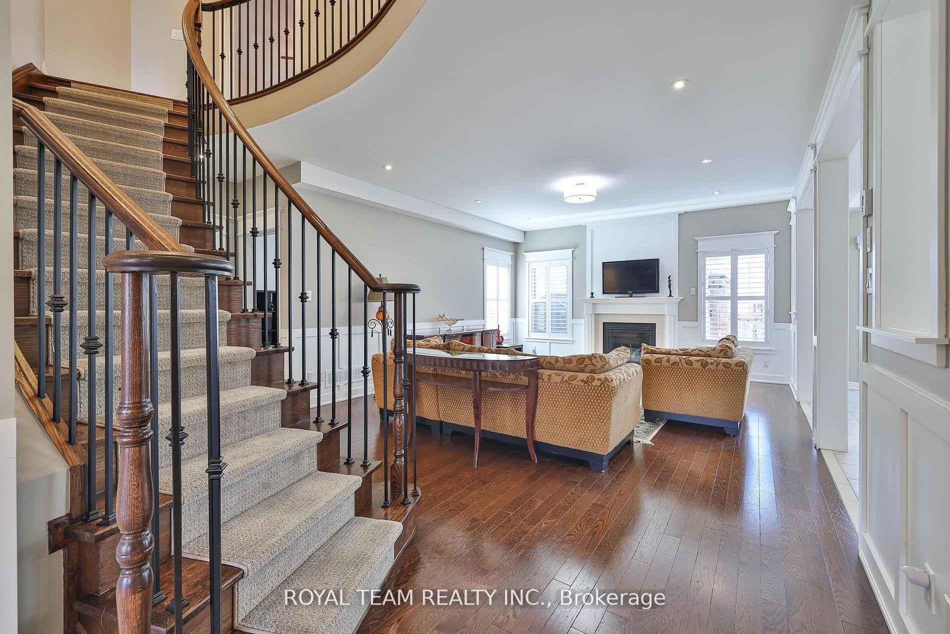 Photo 5 of 84 Wyndham Circle, Georgina, Sutton & Jackson's Point — HOMEH
