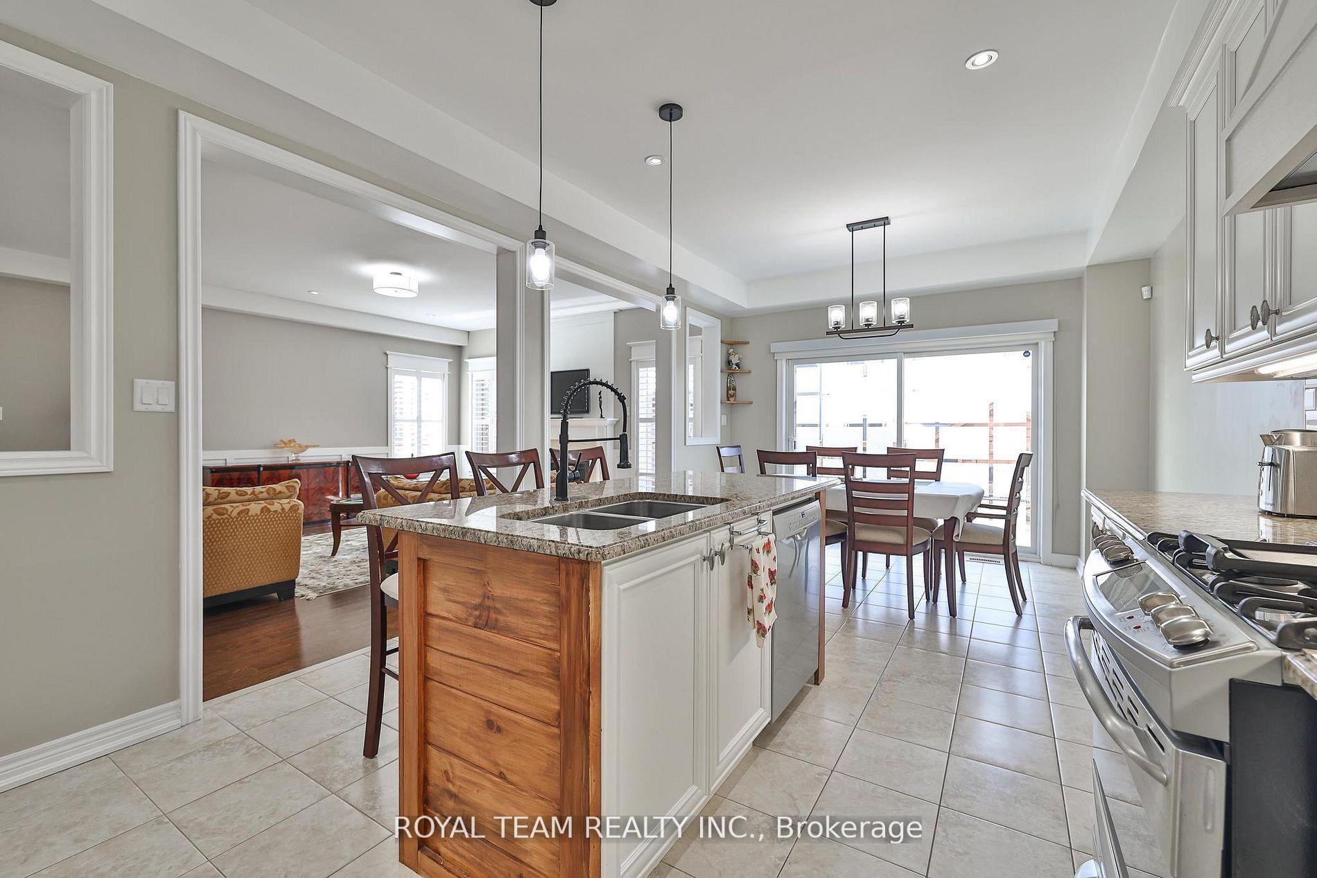 Photo 9 of 84 Wyndham Circle, Georgina, Sutton & Jackson's Point — HOMEH