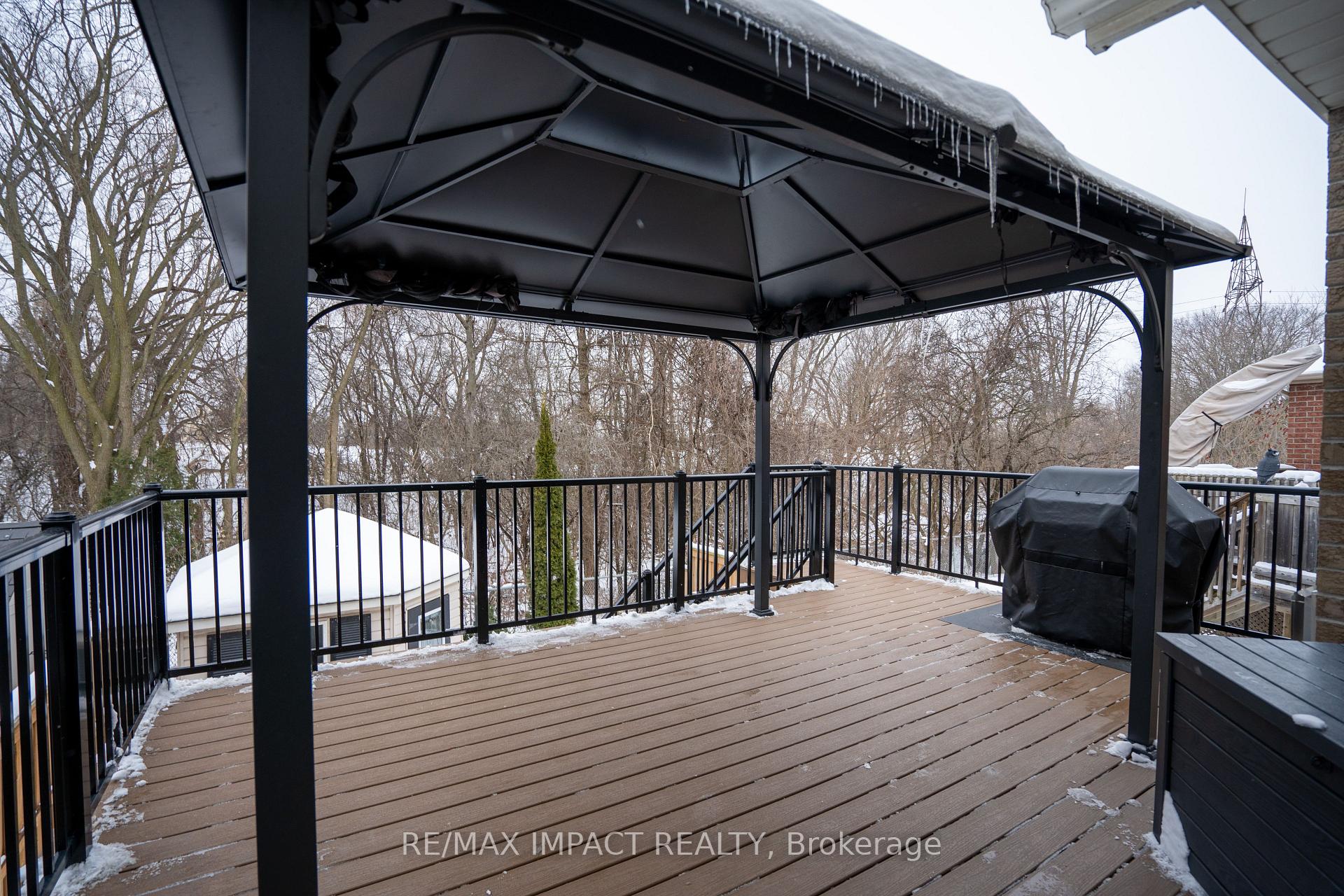 Photo 2 of 1609 Northfield Avenue, Oshawa, Samac — HOMEH