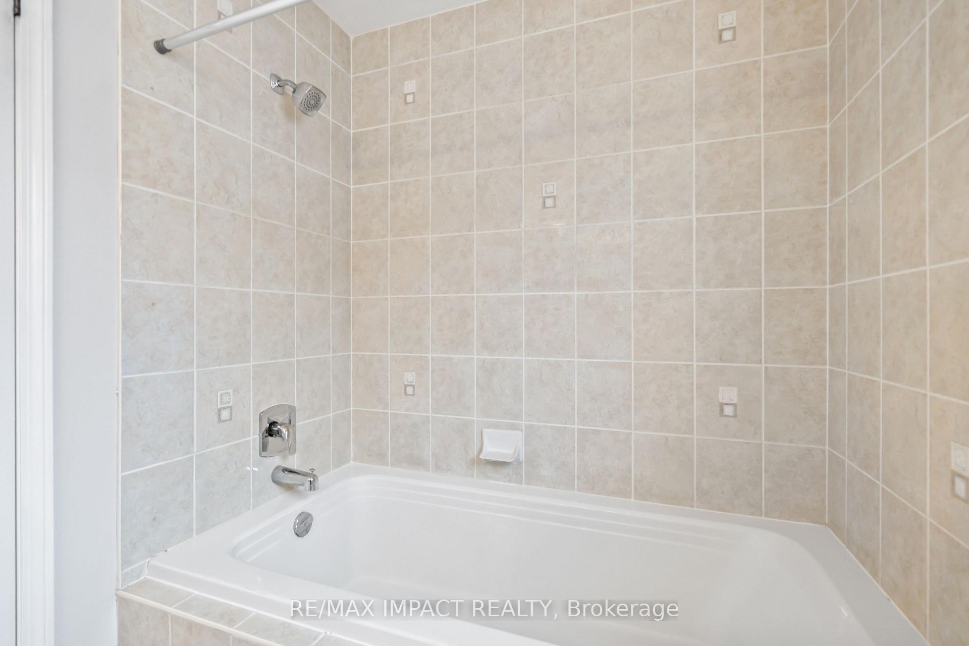 Photo 17 of 1609 Northfield Avenue, Oshawa, Samac — HOMEH
