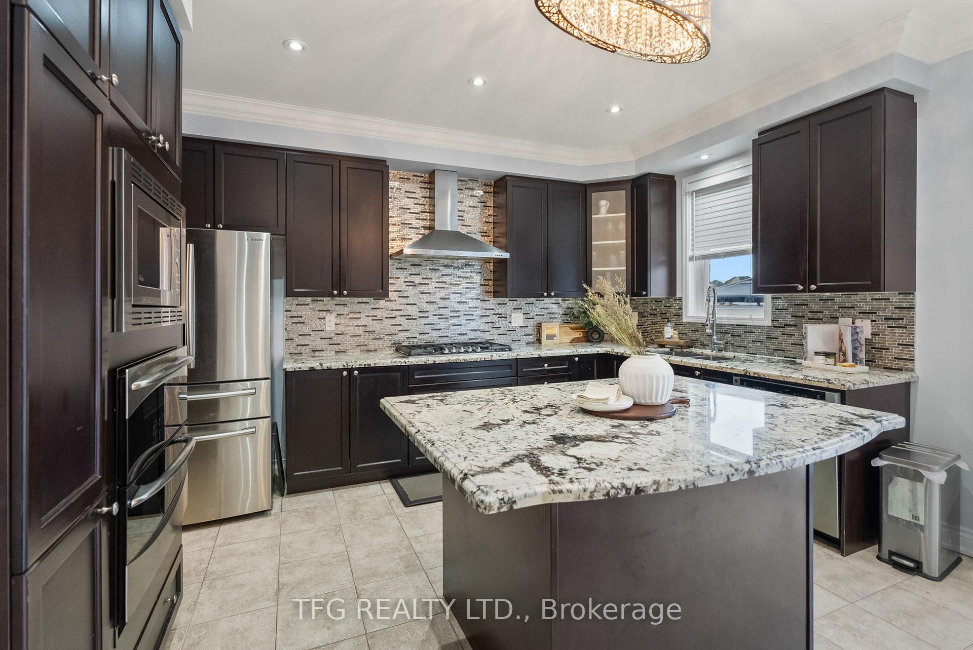 Photo 9 of 33 Shell Drive, Ajax, Northwest Ajax — HOMEH