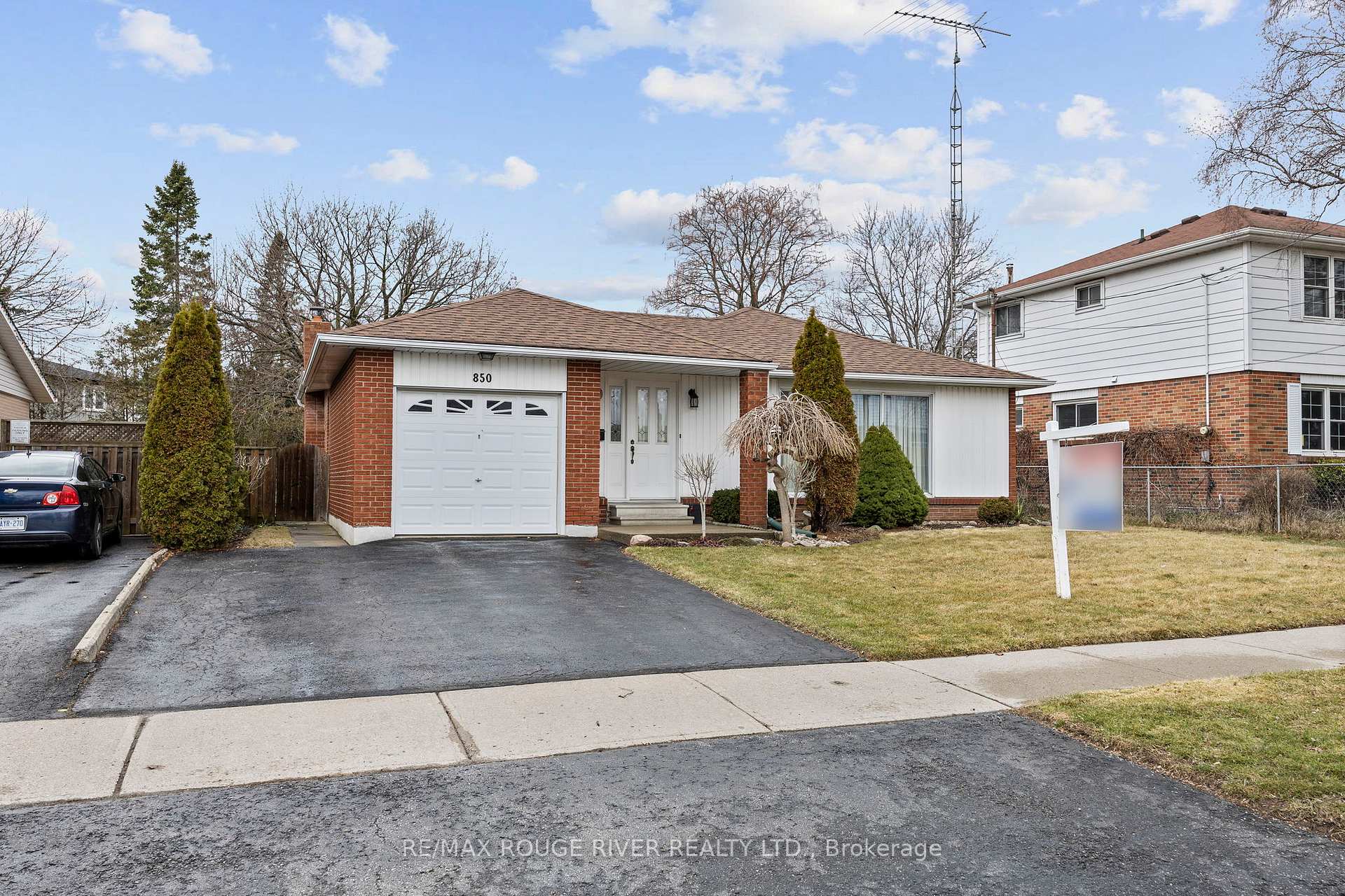 Photo 5 of 850 West Shore Boulevard, Pickering, West Shore — HOMEH