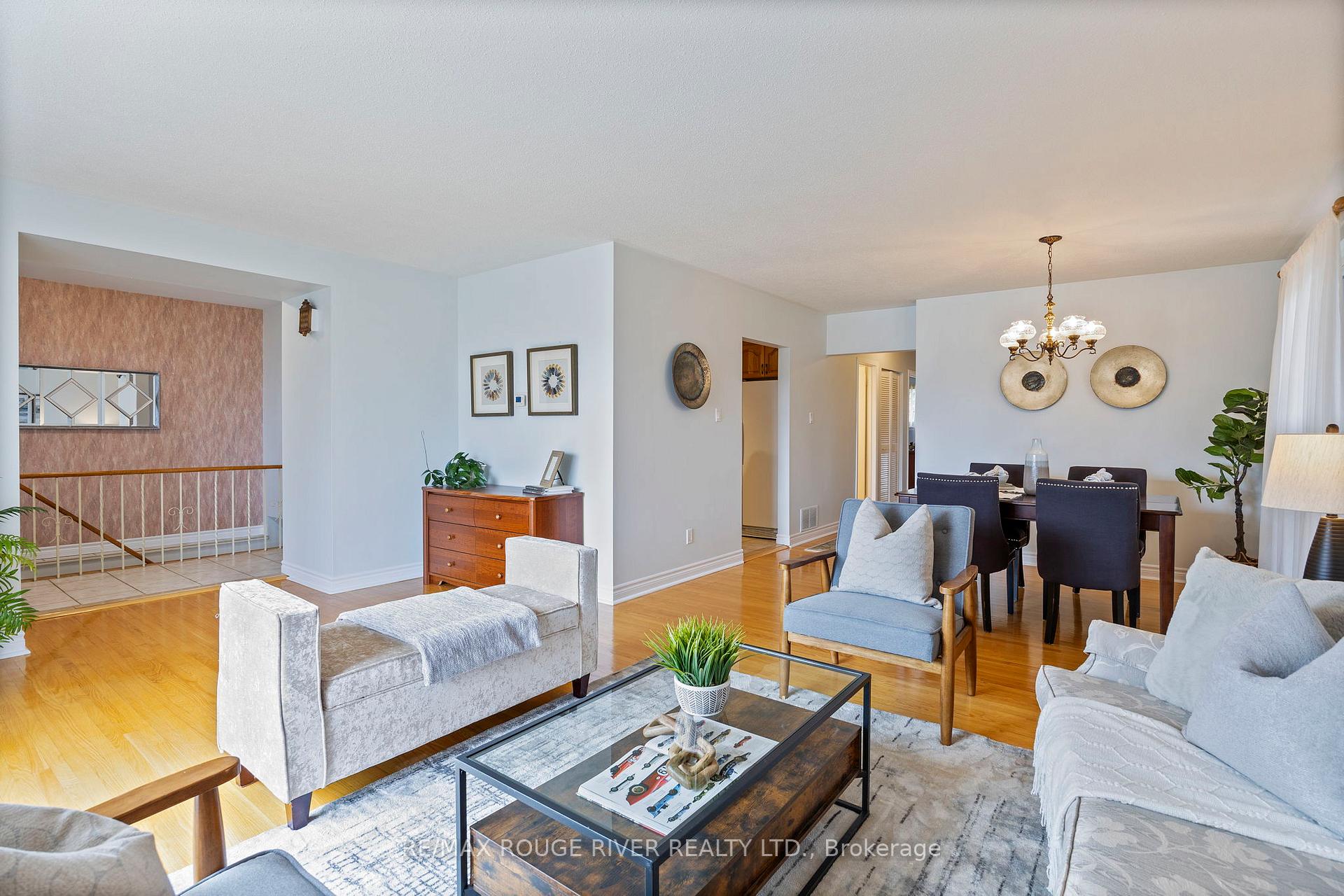Photo 7 of 850 West Shore Boulevard, Pickering, West Shore — HOMEH