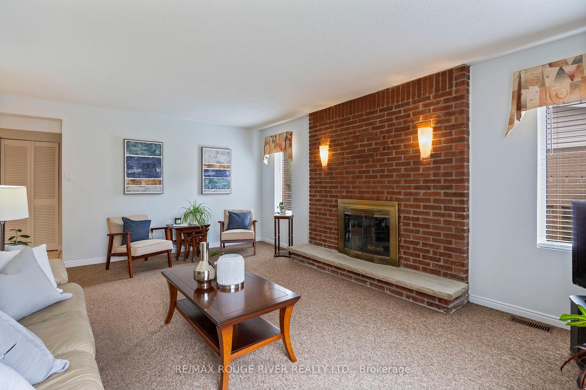 Photo 10 of 850 West Shore Boulevard, Pickering, West Shore — HOMEH